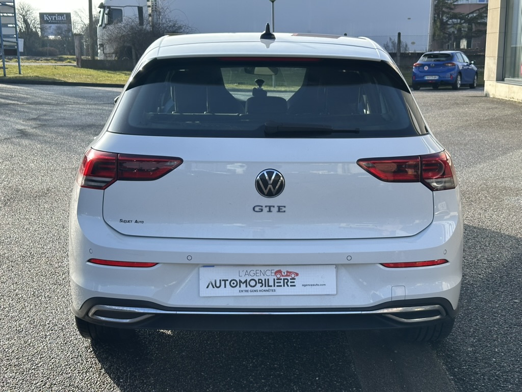 Volkswagen Golf — 4