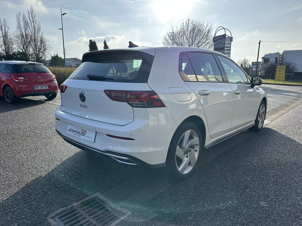 Volkswagen Golf — 5