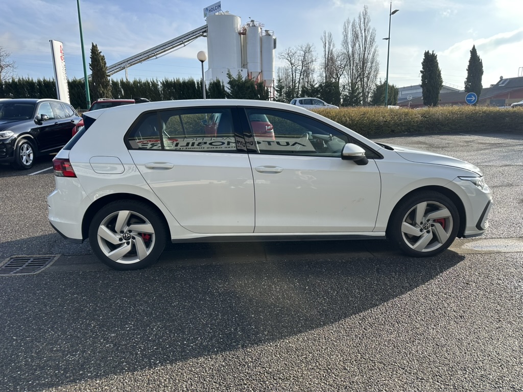 Volkswagen Golf — 6