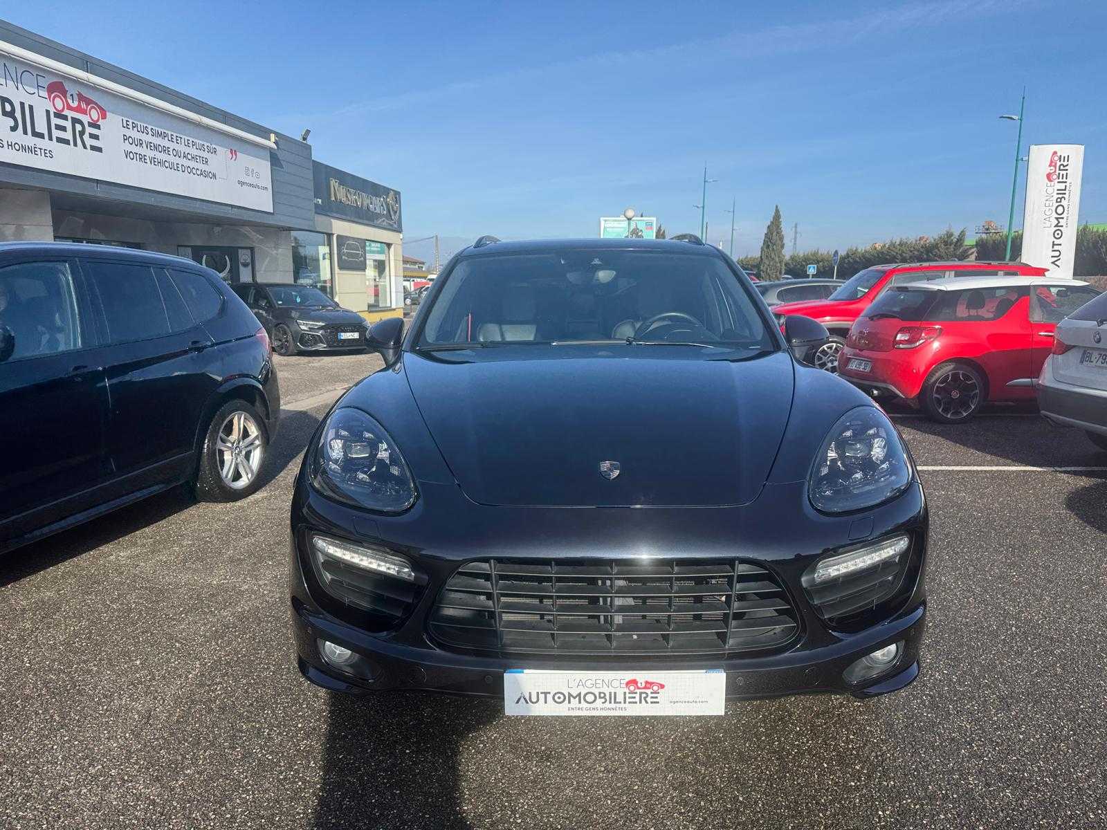 Porsche Cayenne — 8