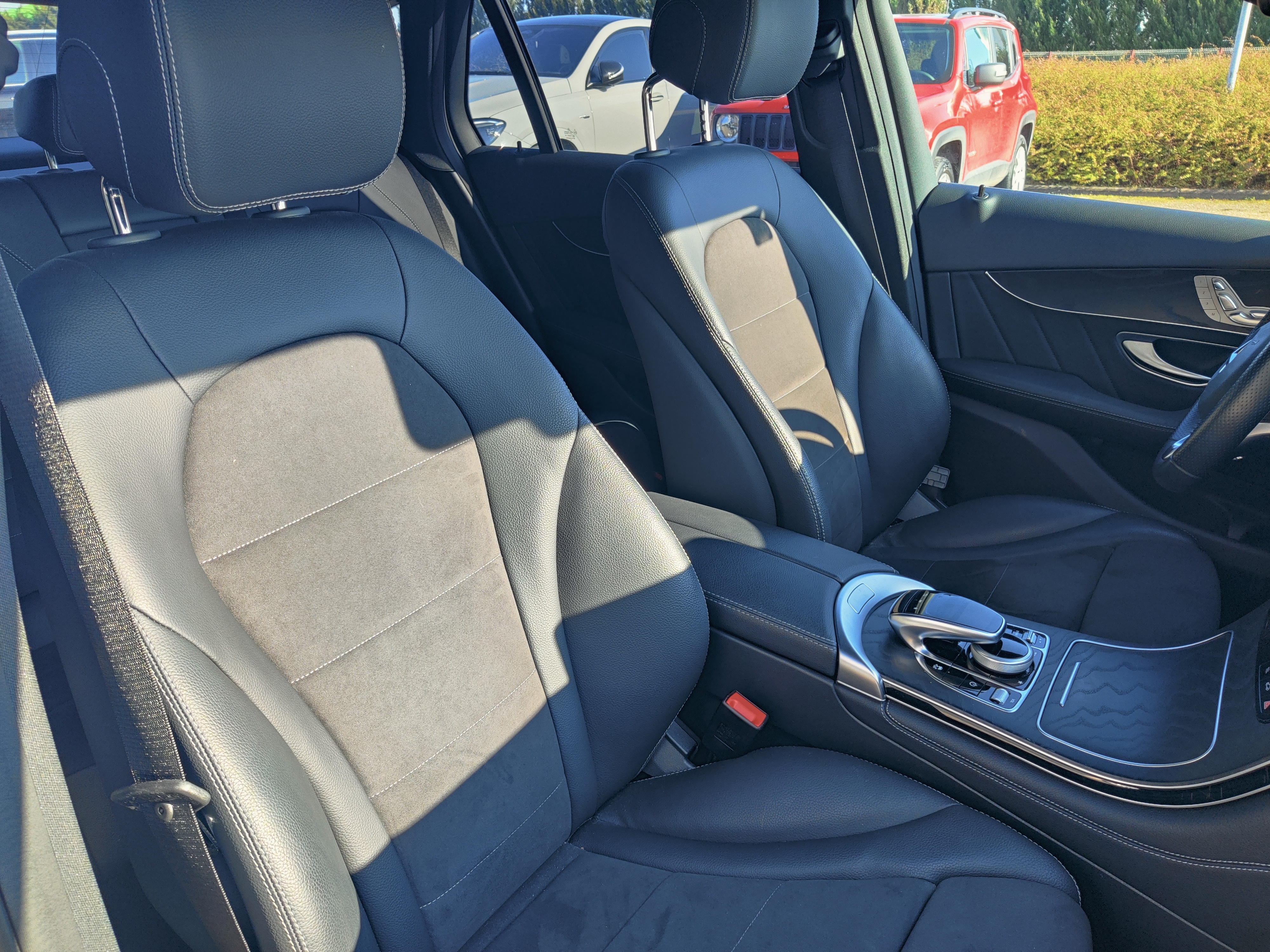 Mercedes GLC — 12