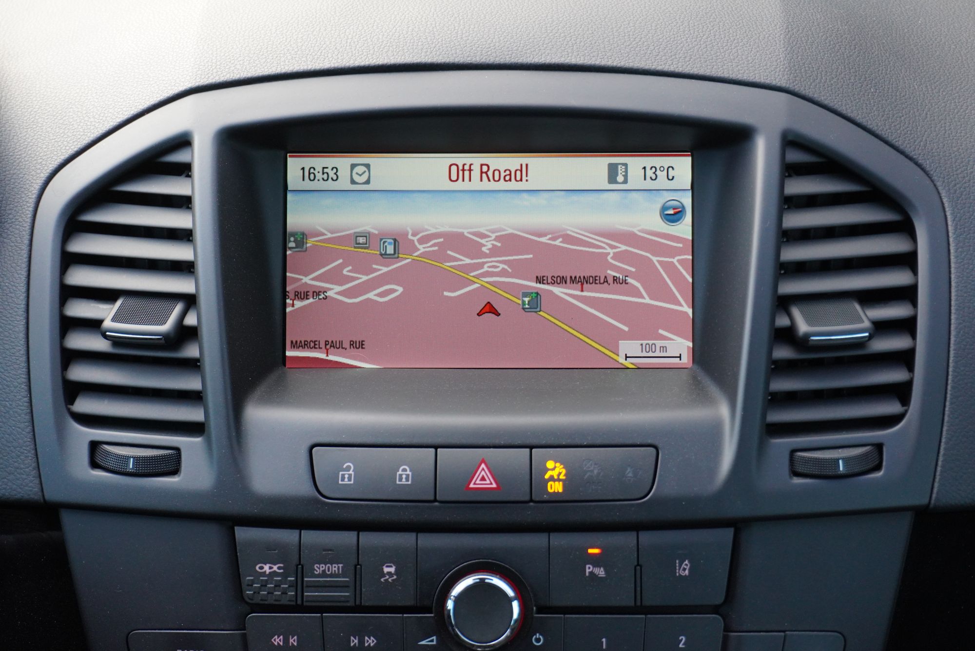 Opel Insignia — 15