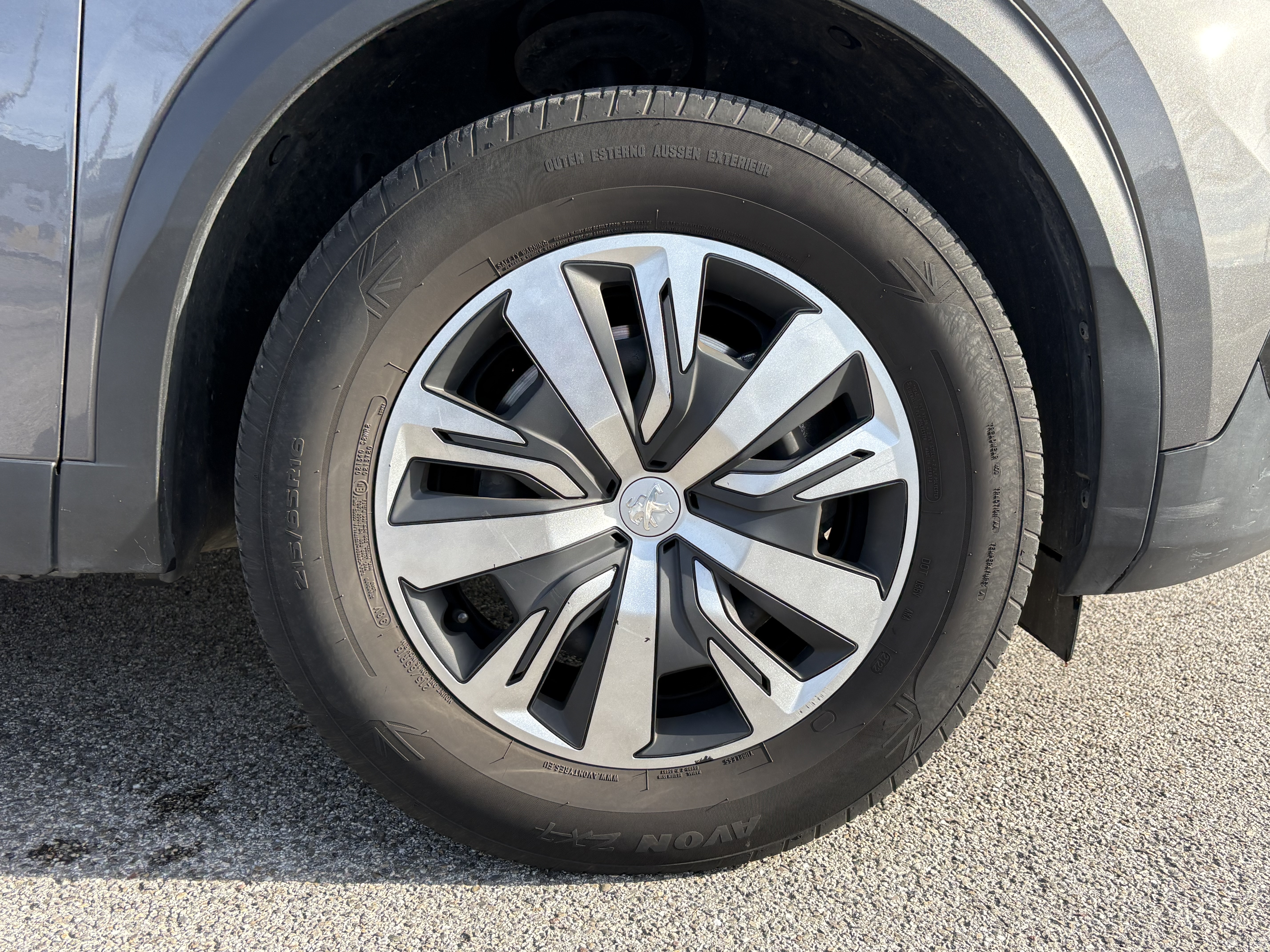 Peugeot 2008 — 38