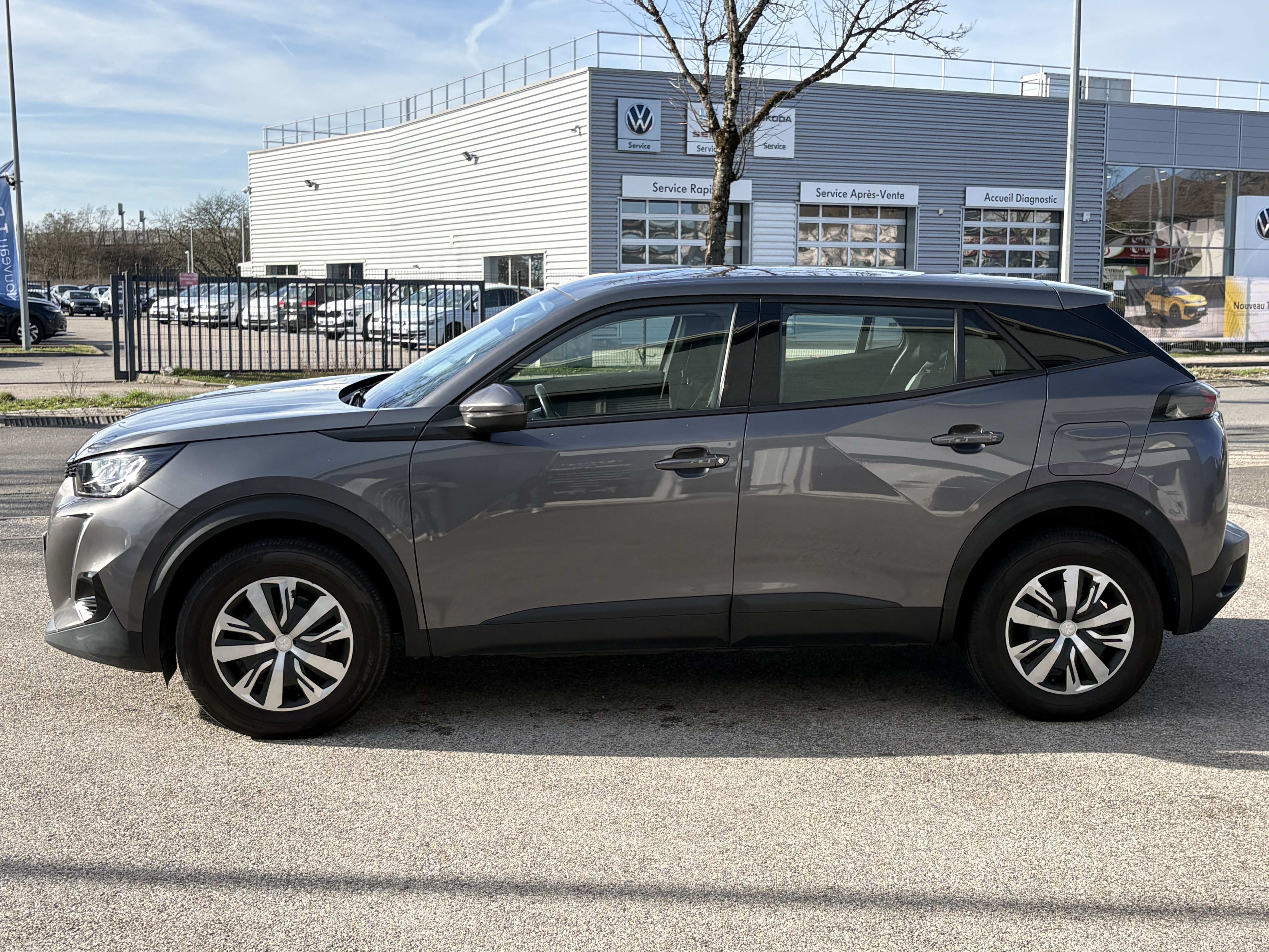 Peugeot 2008 — 4