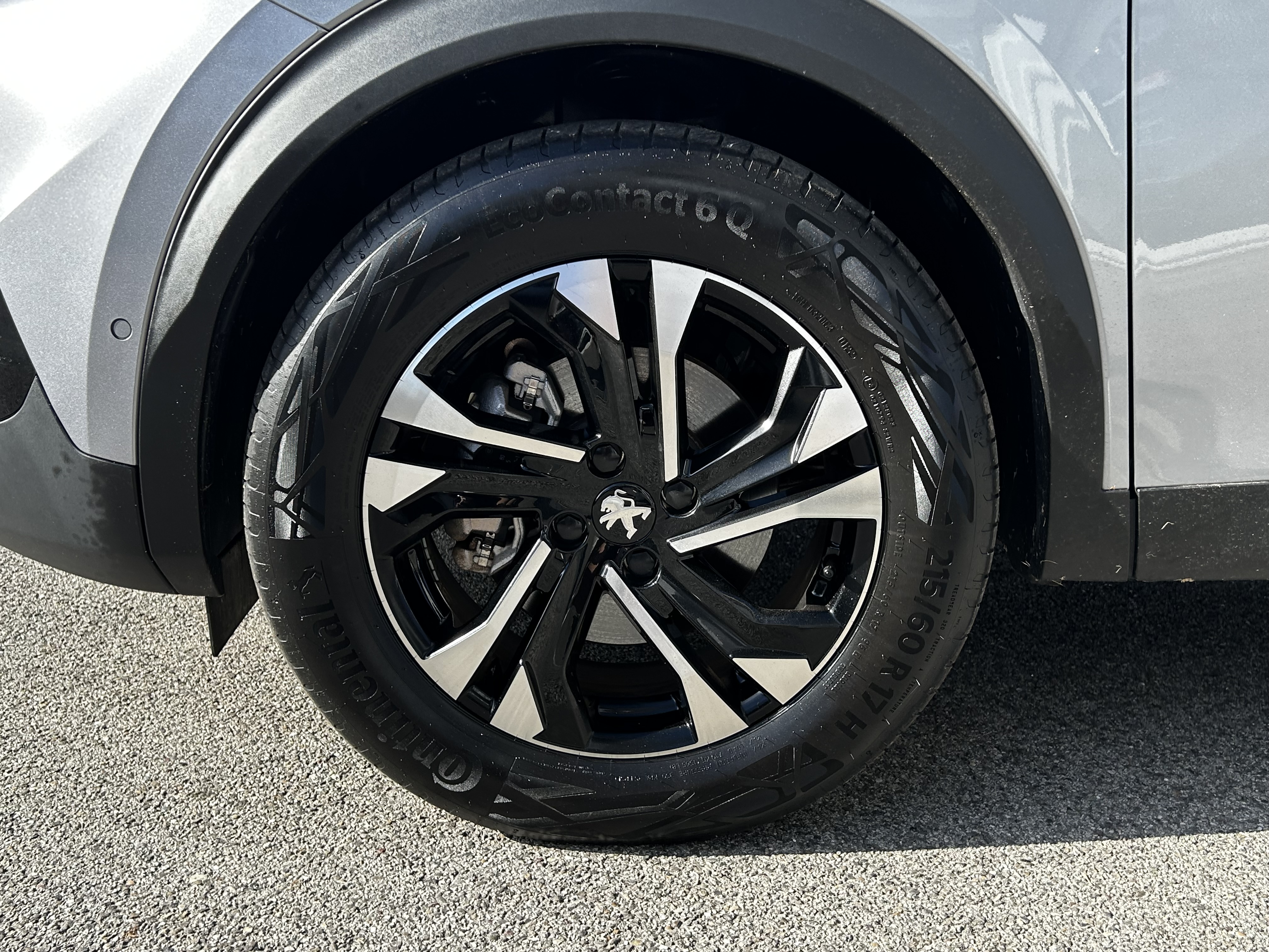 Peugeot 2008 — 12