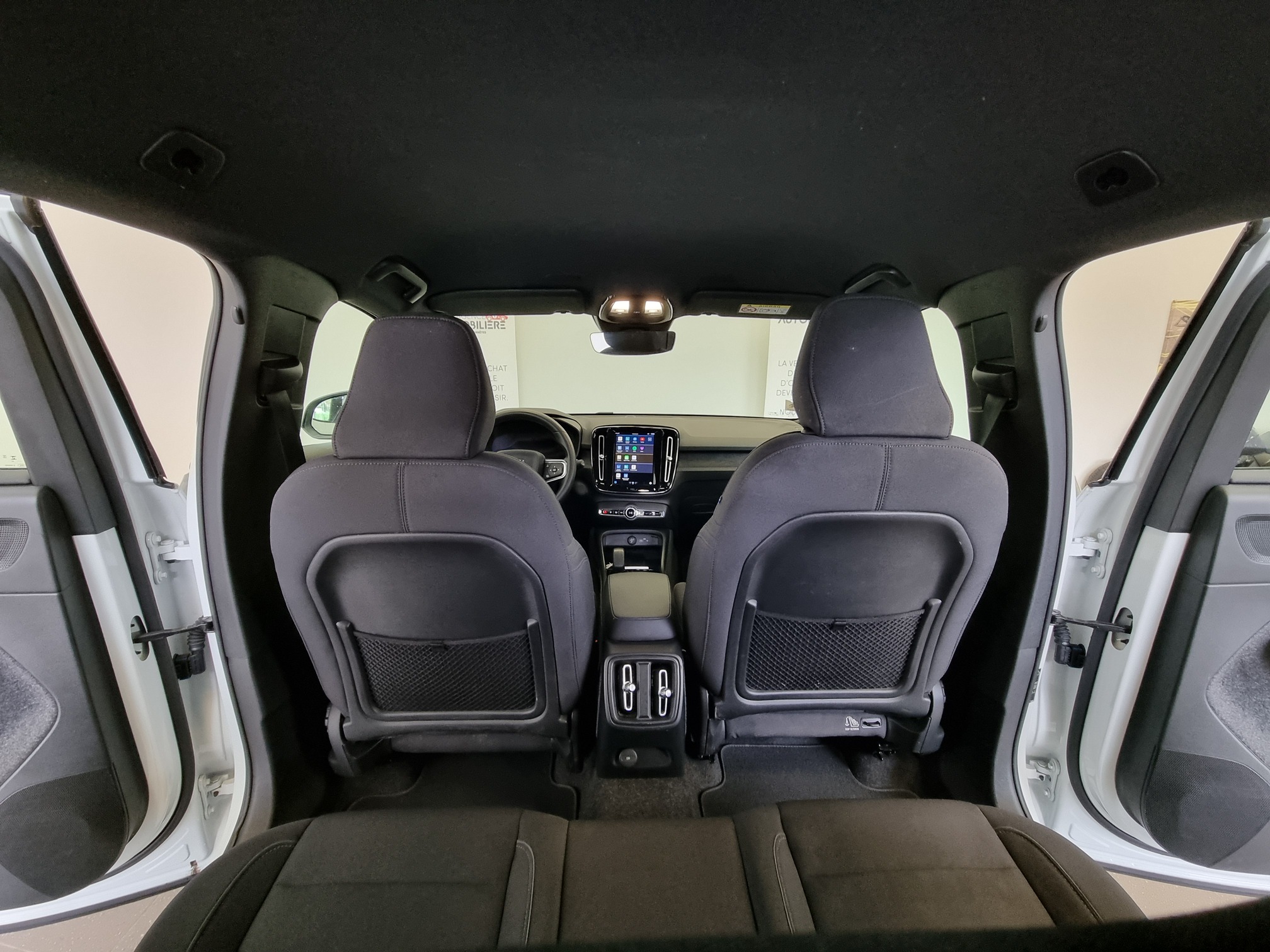 Volvo VOLVO XC40 — 14
