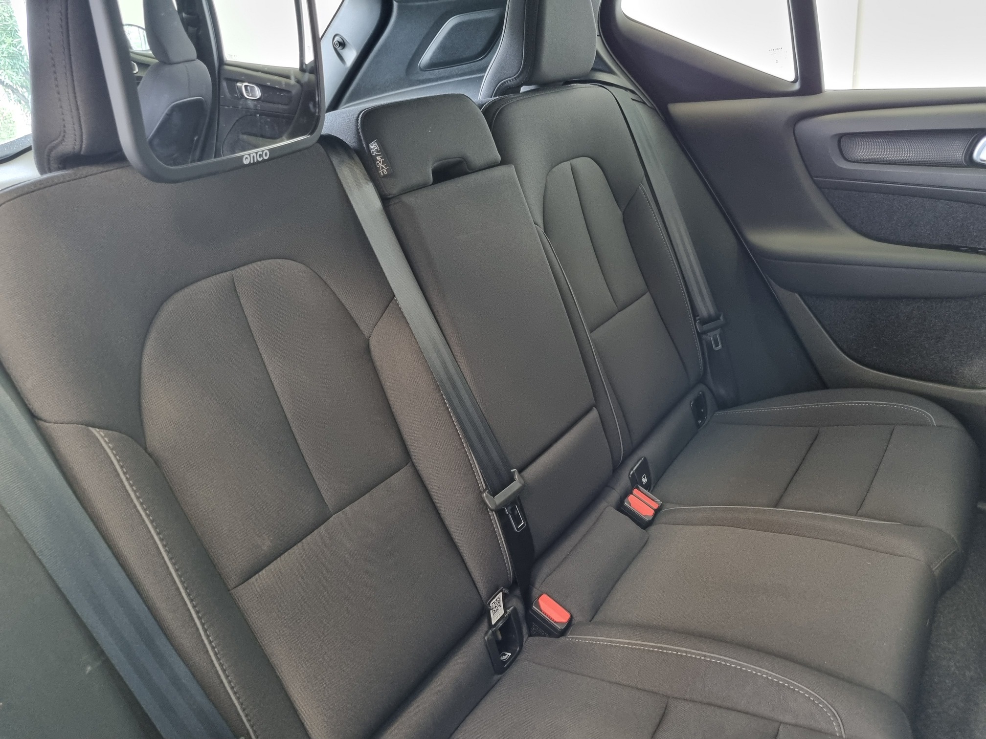 Volvo VOLVO XC40 — 16