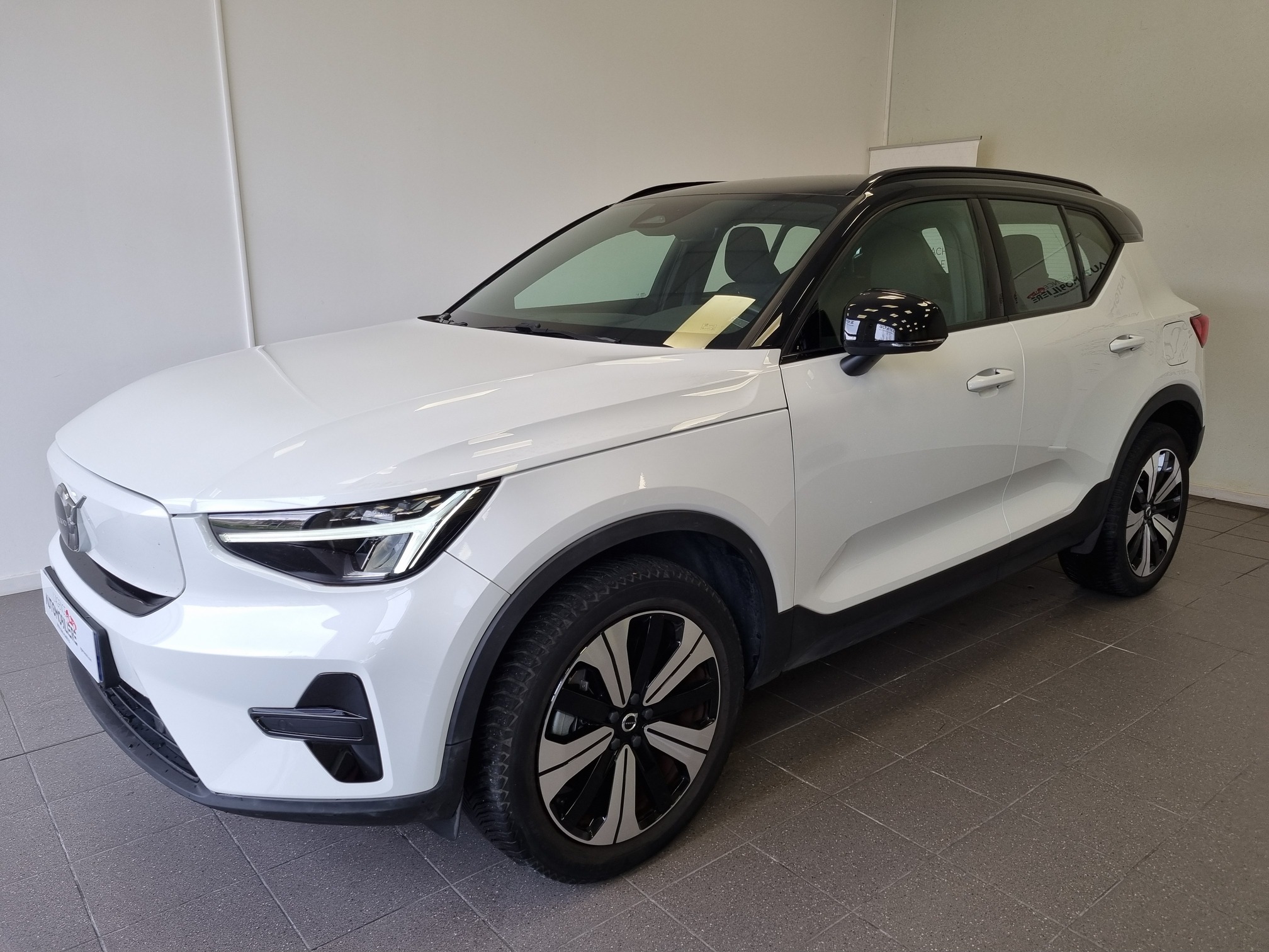 Volvo VOLVO XC40 — 2
