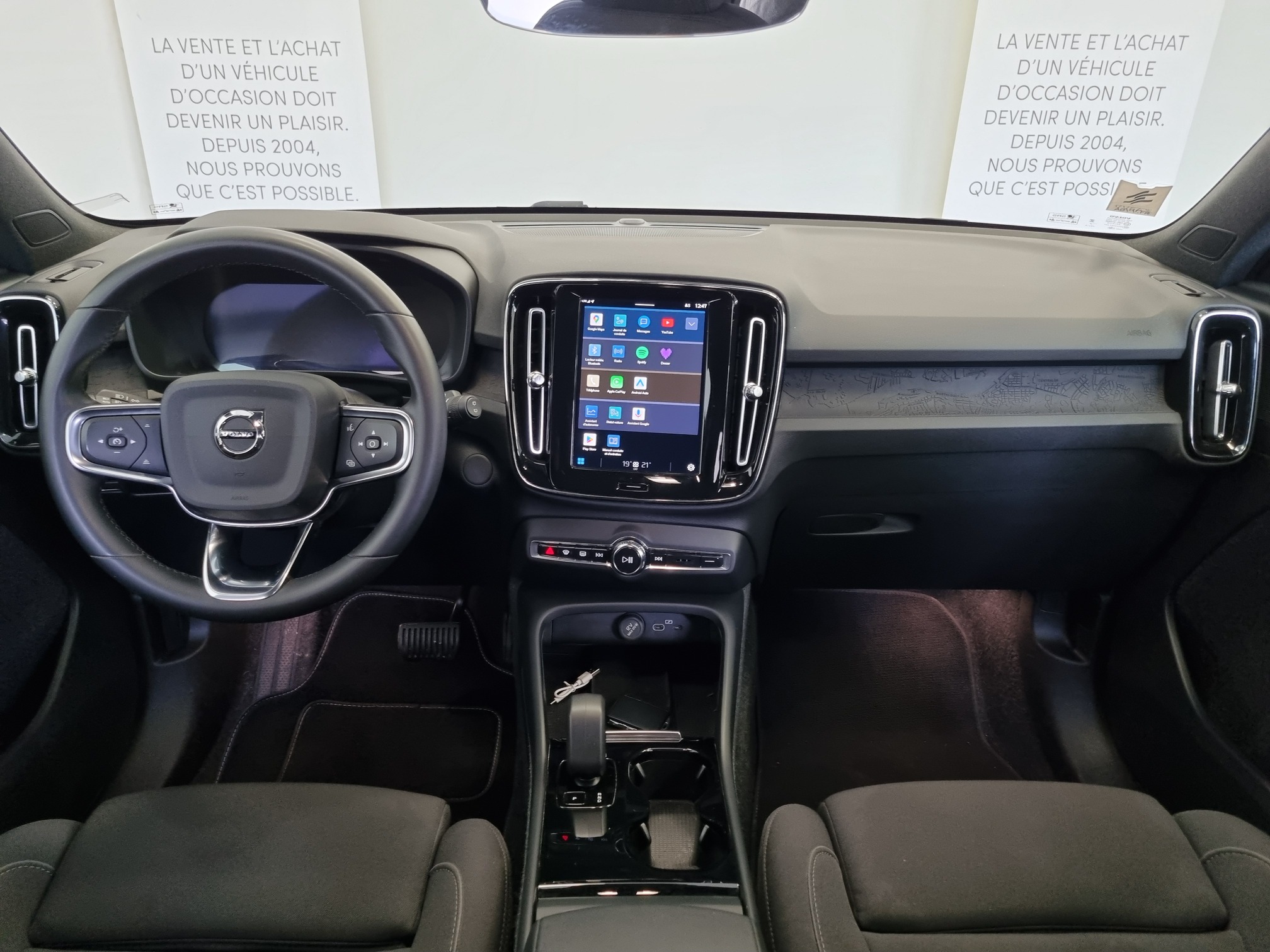 Volvo VOLVO XC40 — 23