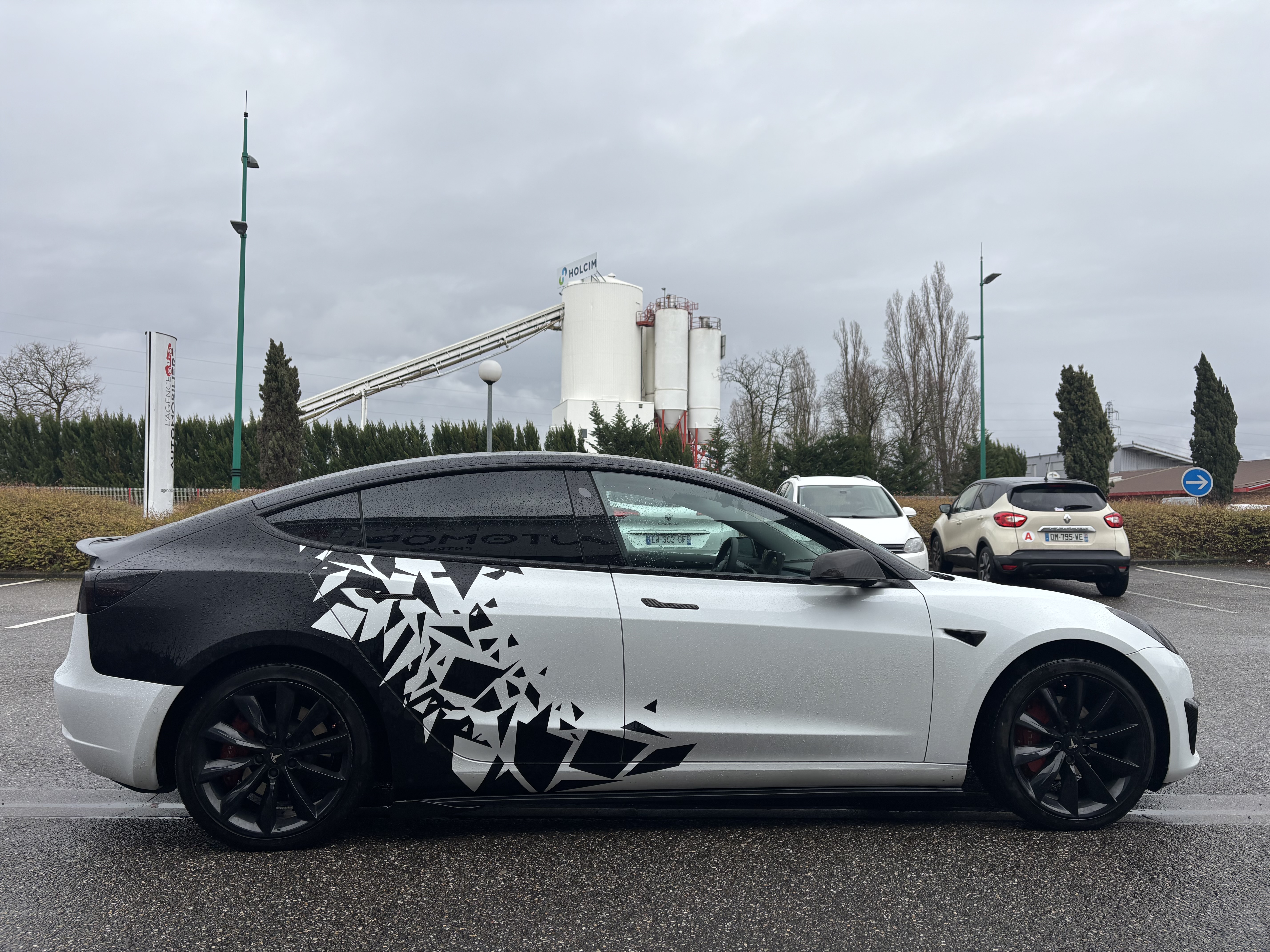 Tesla Model 3 — 6