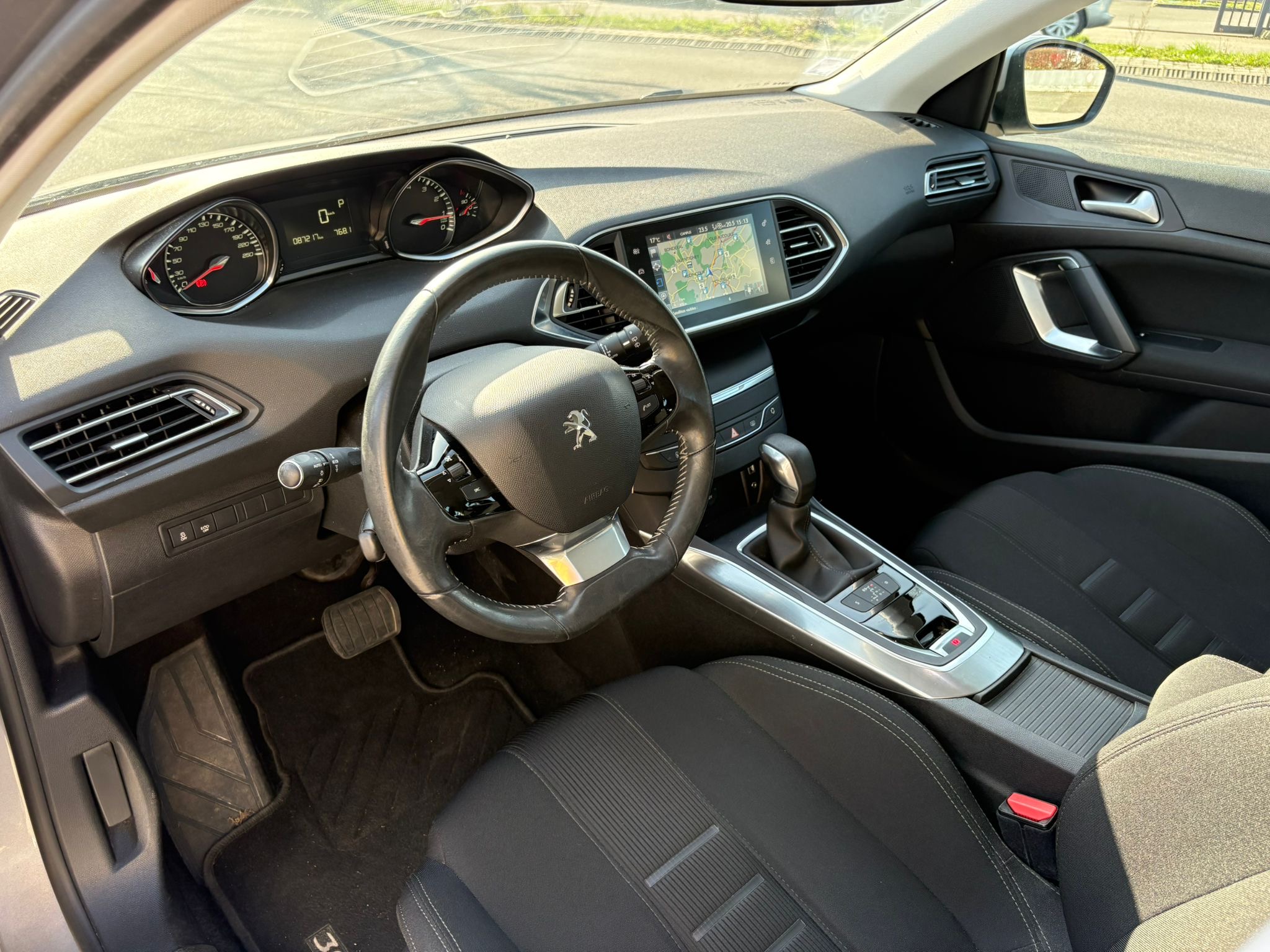 Peugeot 308 — 15