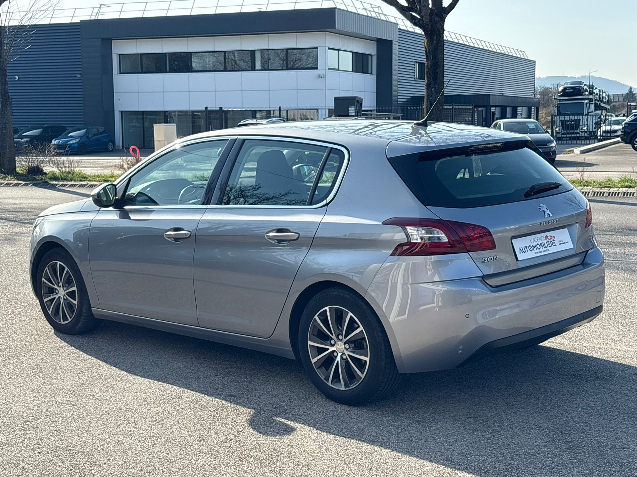 Peugeot 308 — 5