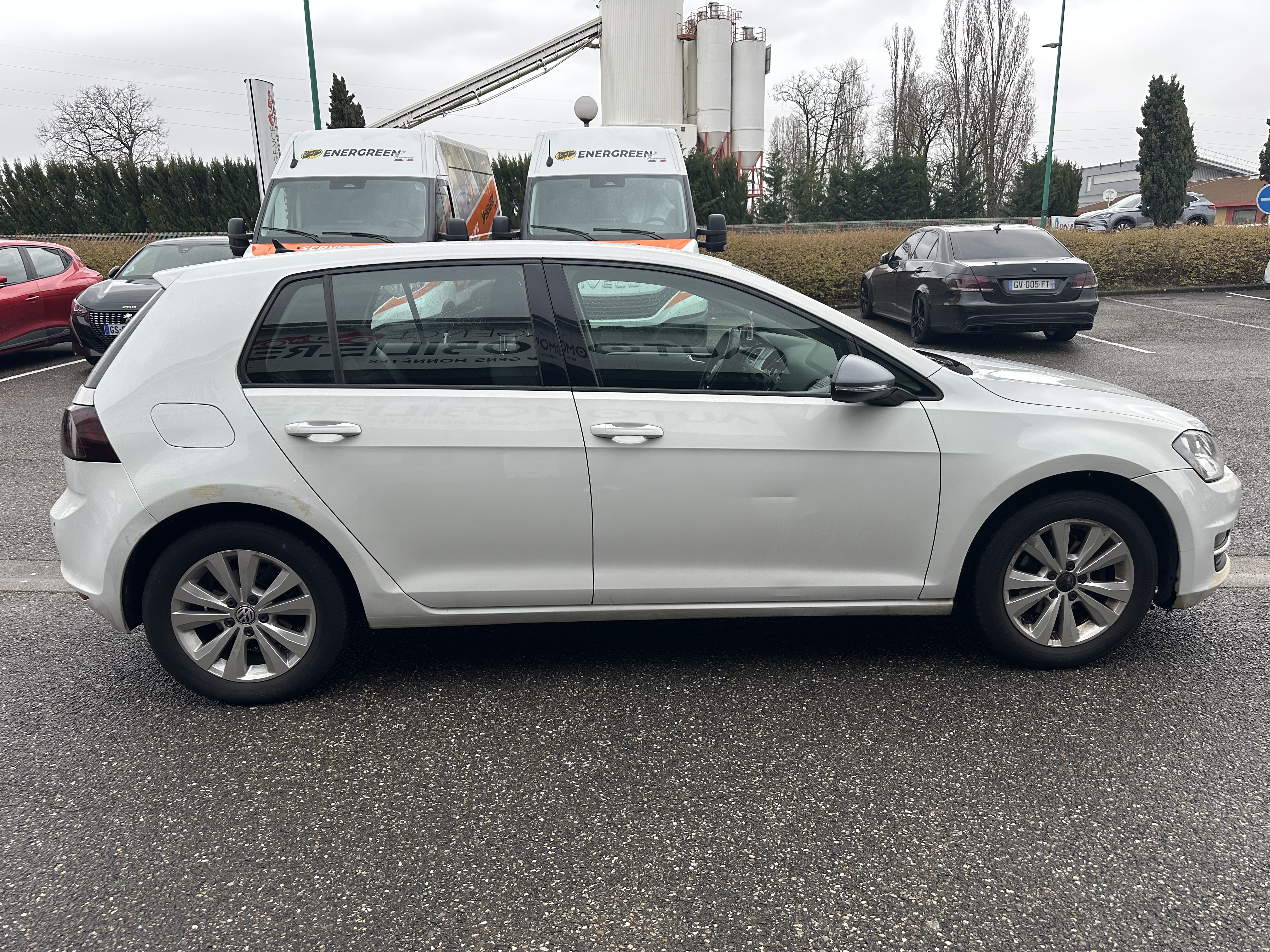 Volkswagen Golf — 6