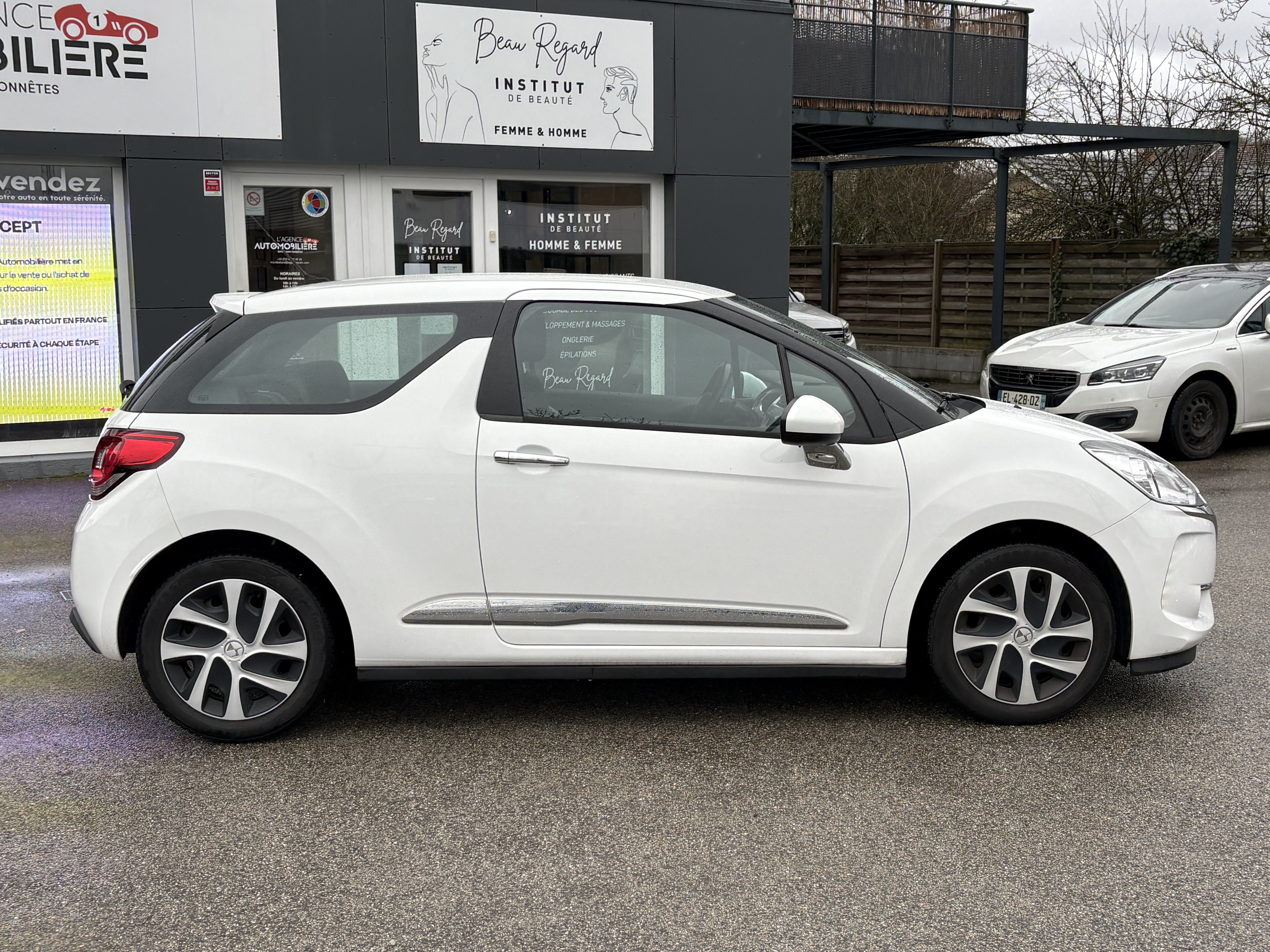 DS DS3 — 8