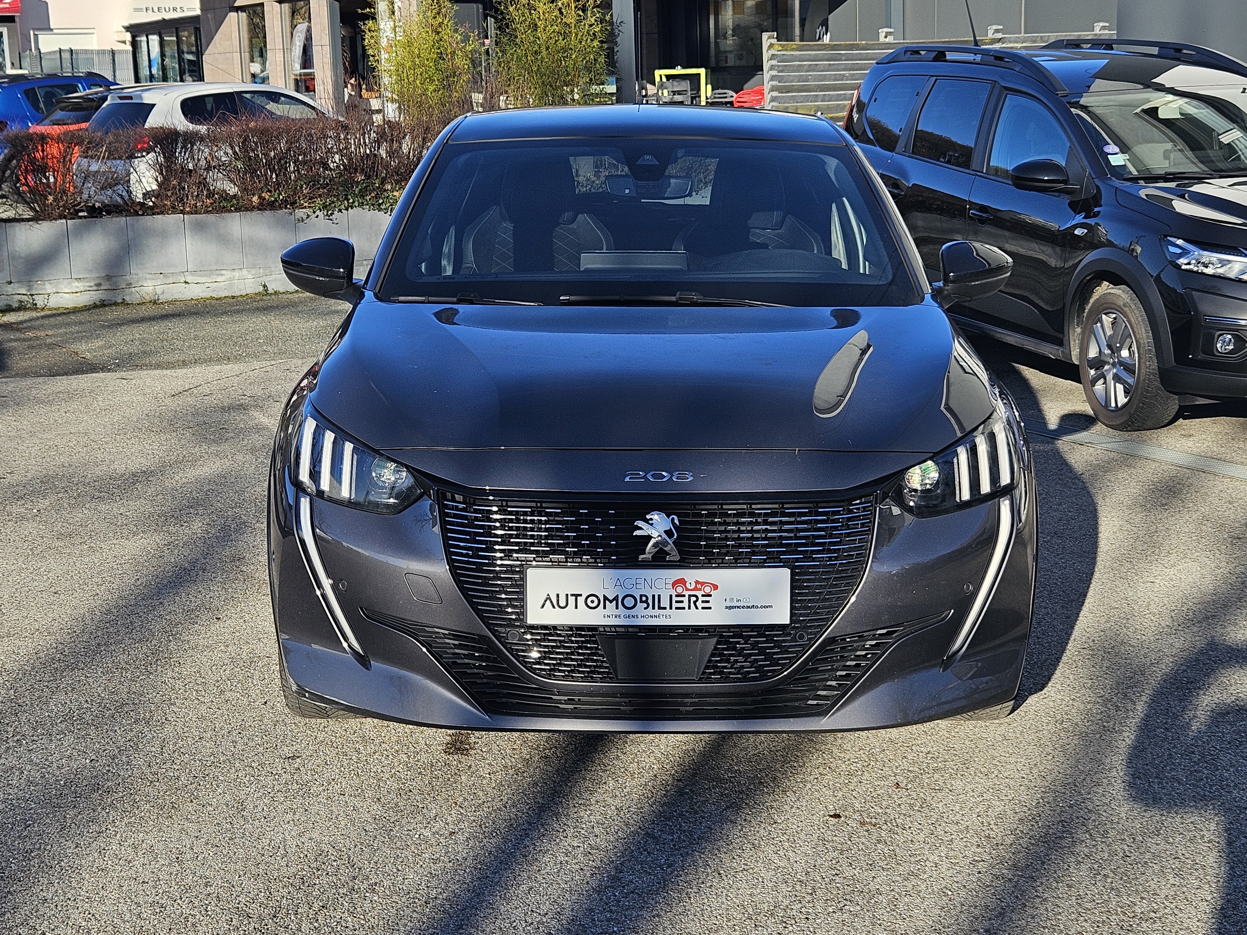 Peugeot 208 — 2