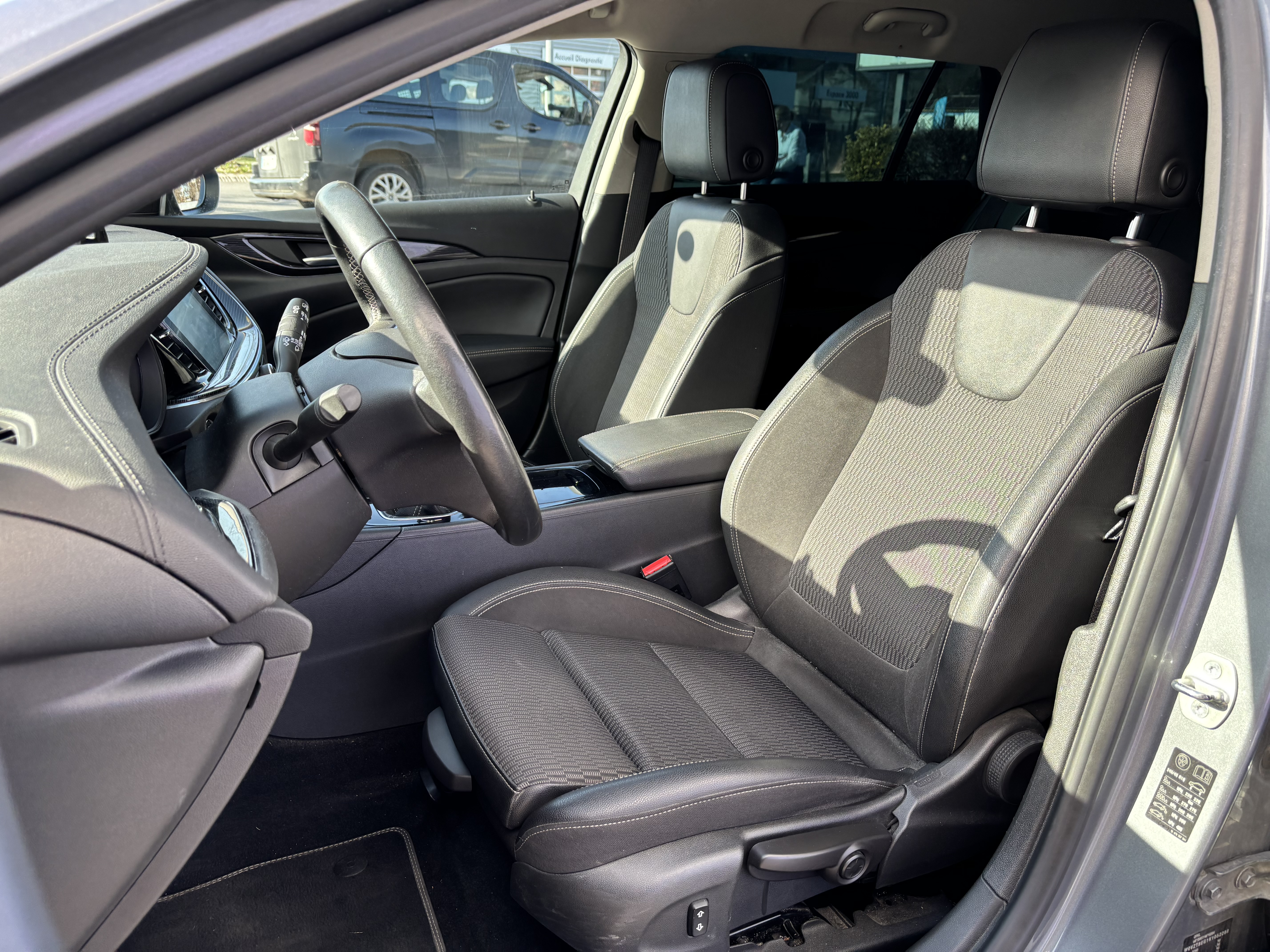 Opel Insignia — 14
