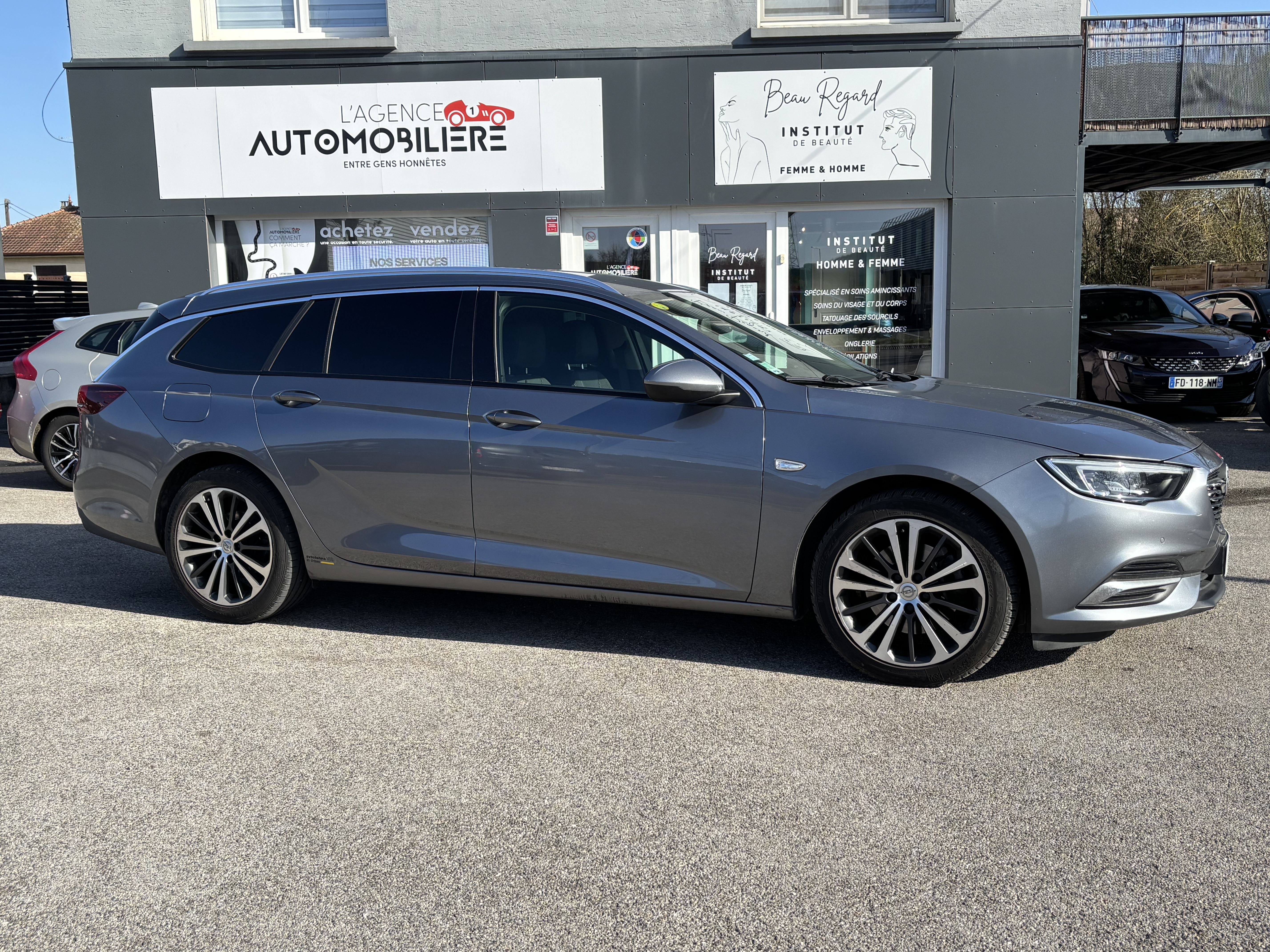 Opel Insignia — 3