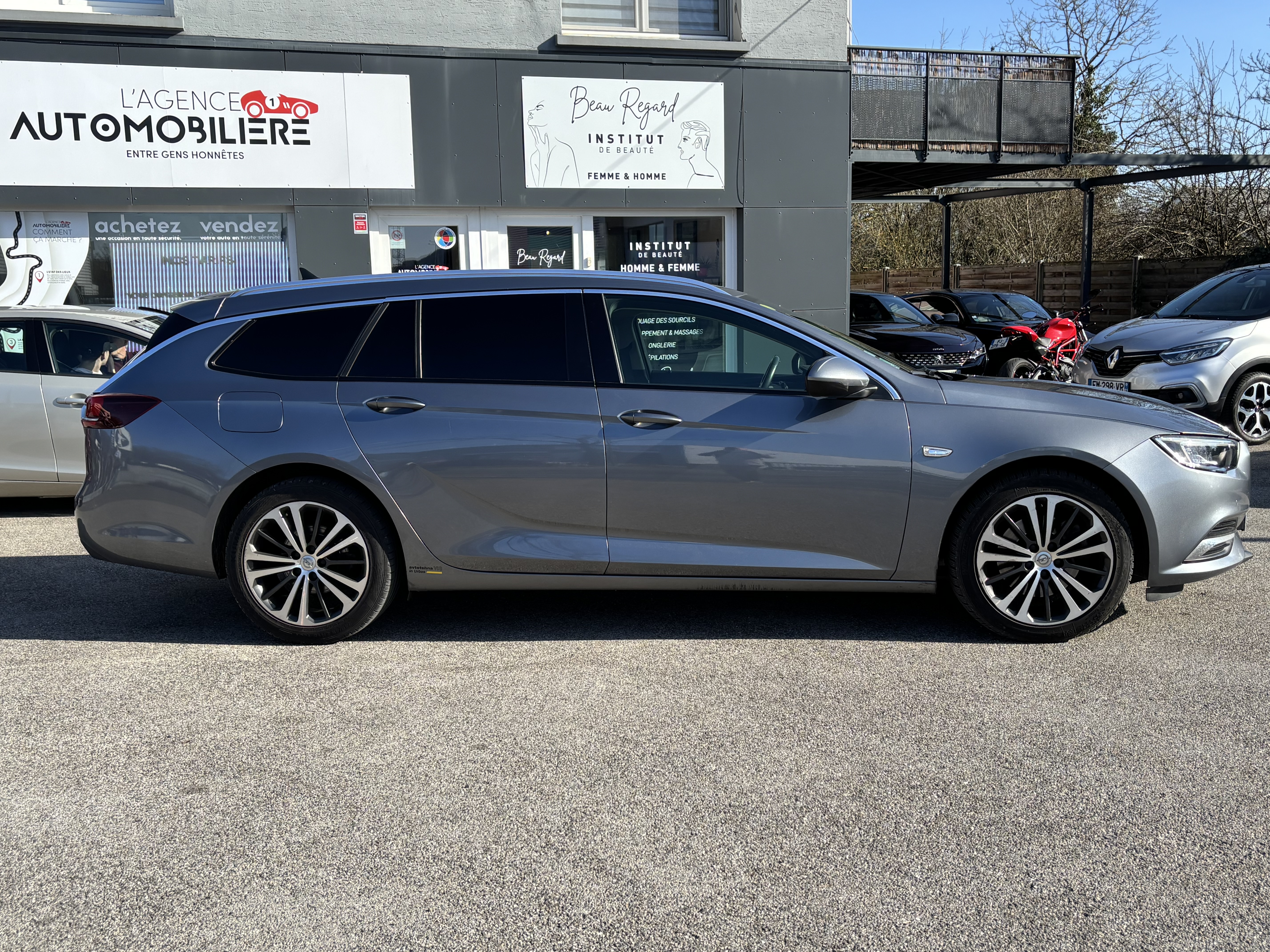 Opel Insignia — 4