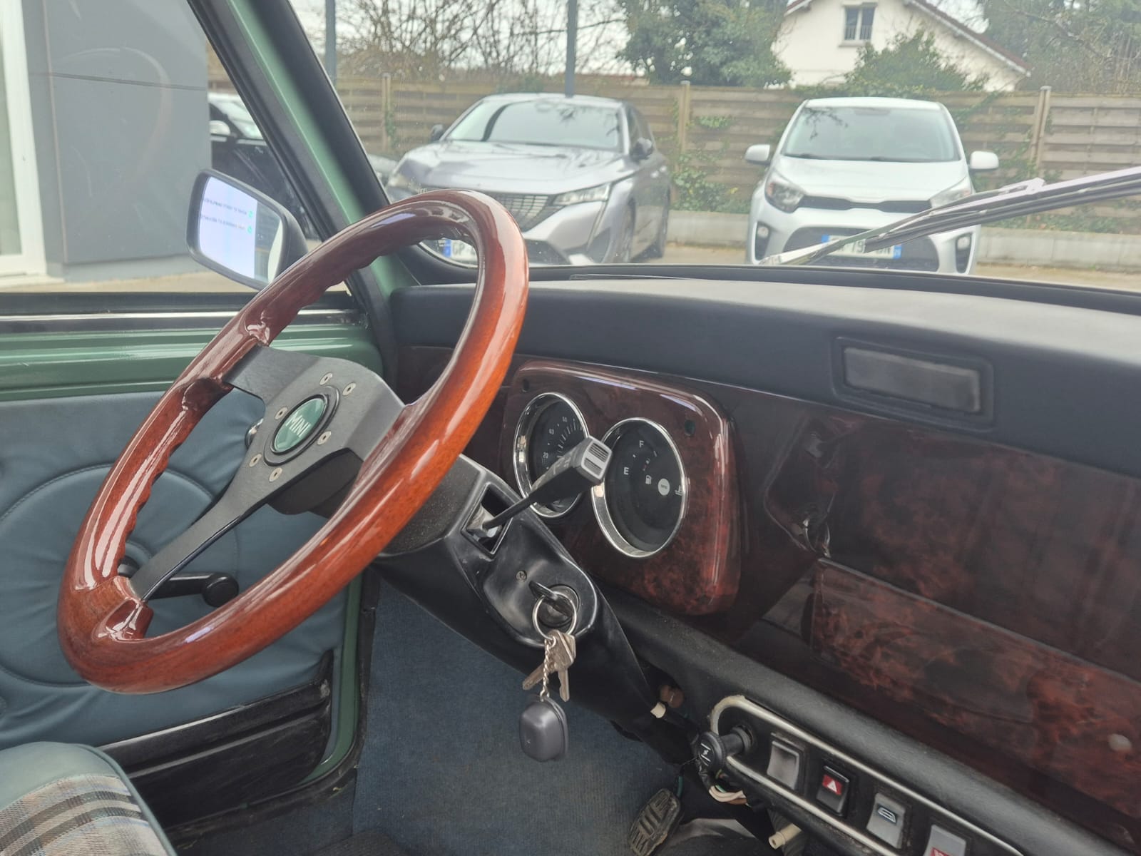 Mini Mini — 14