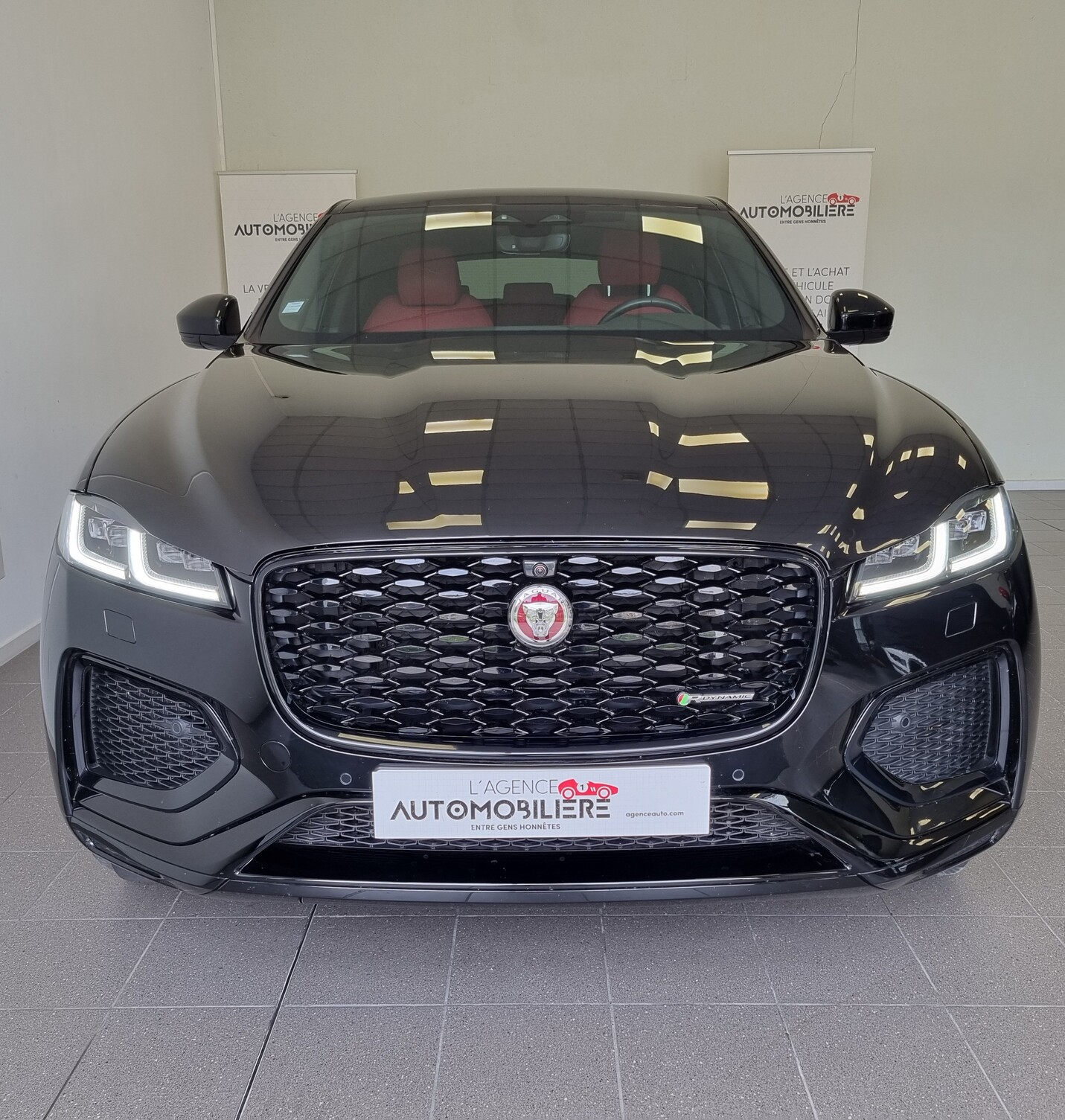 Jaguar F-Pace — 10