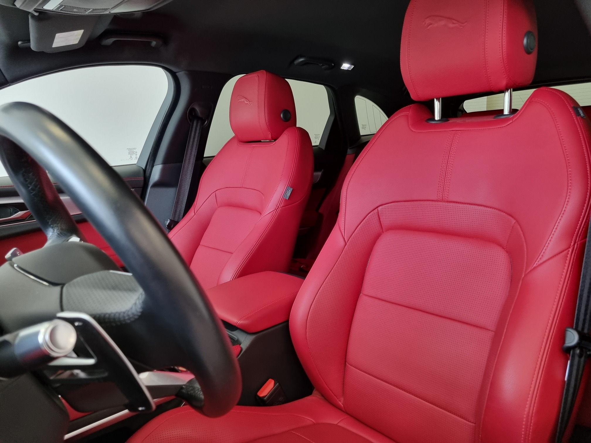 Jaguar F-Pace — 13