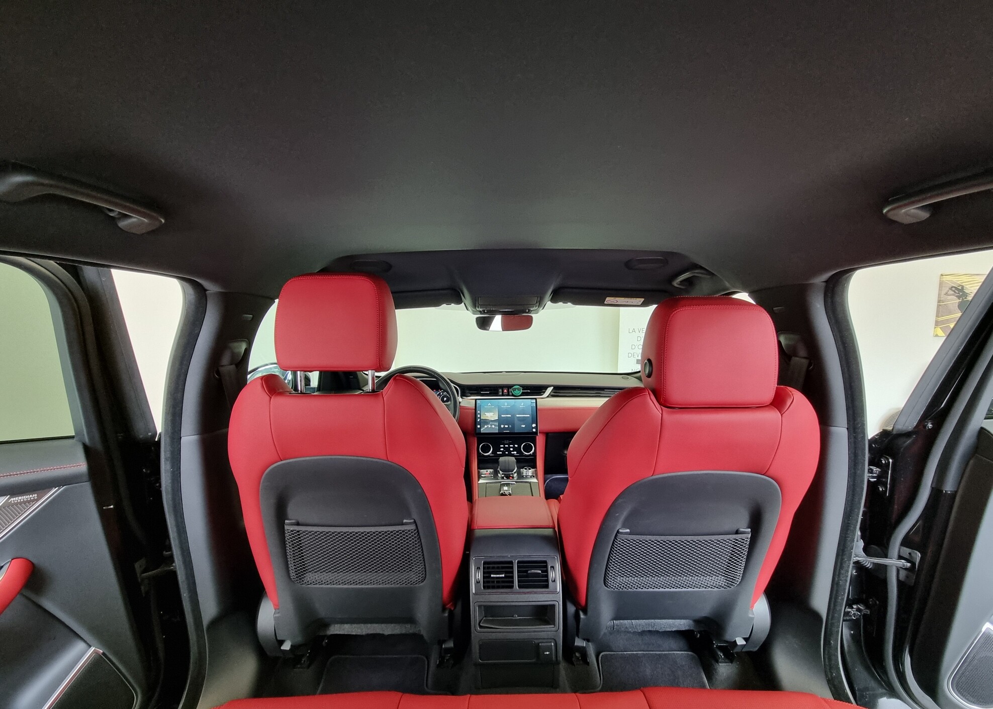 Jaguar F-Pace — 16