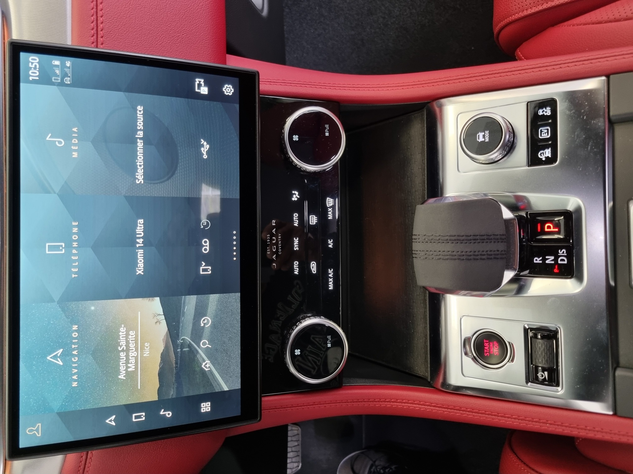 Jaguar F-Pace — 27