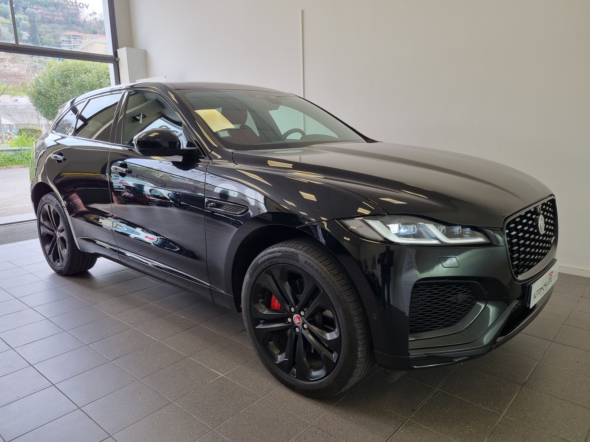 Jaguar F-Pace — 7