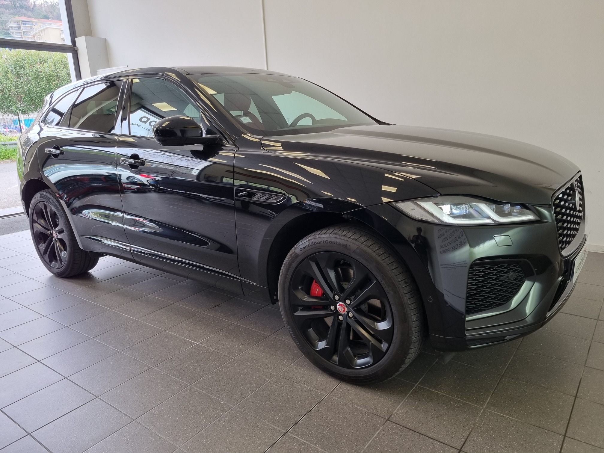 Jaguar F-Pace — 9