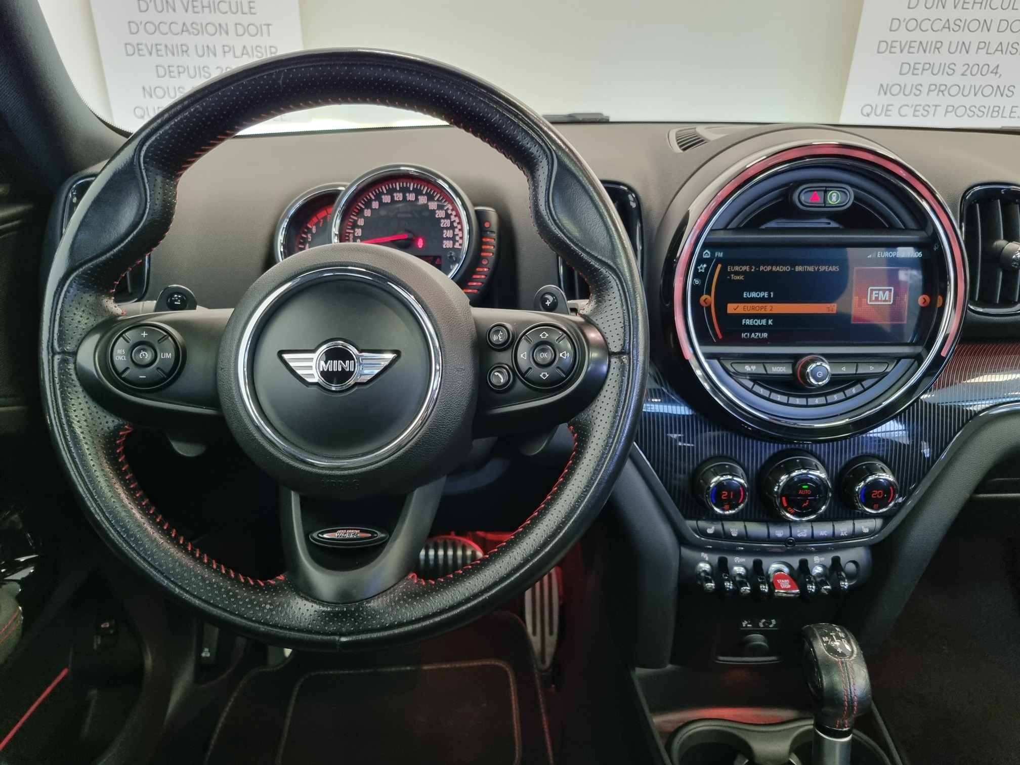 Mini Countryman — 24