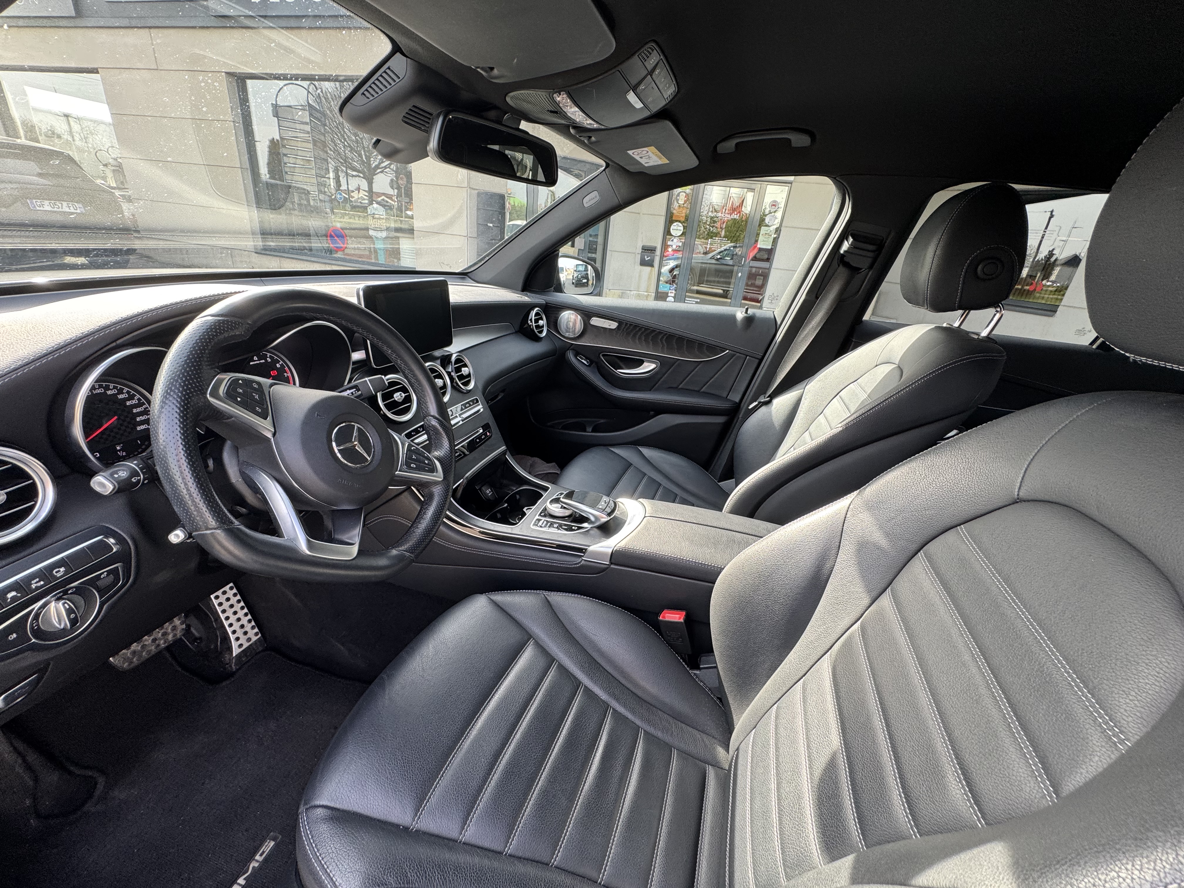 Mercedes GLC — 10
