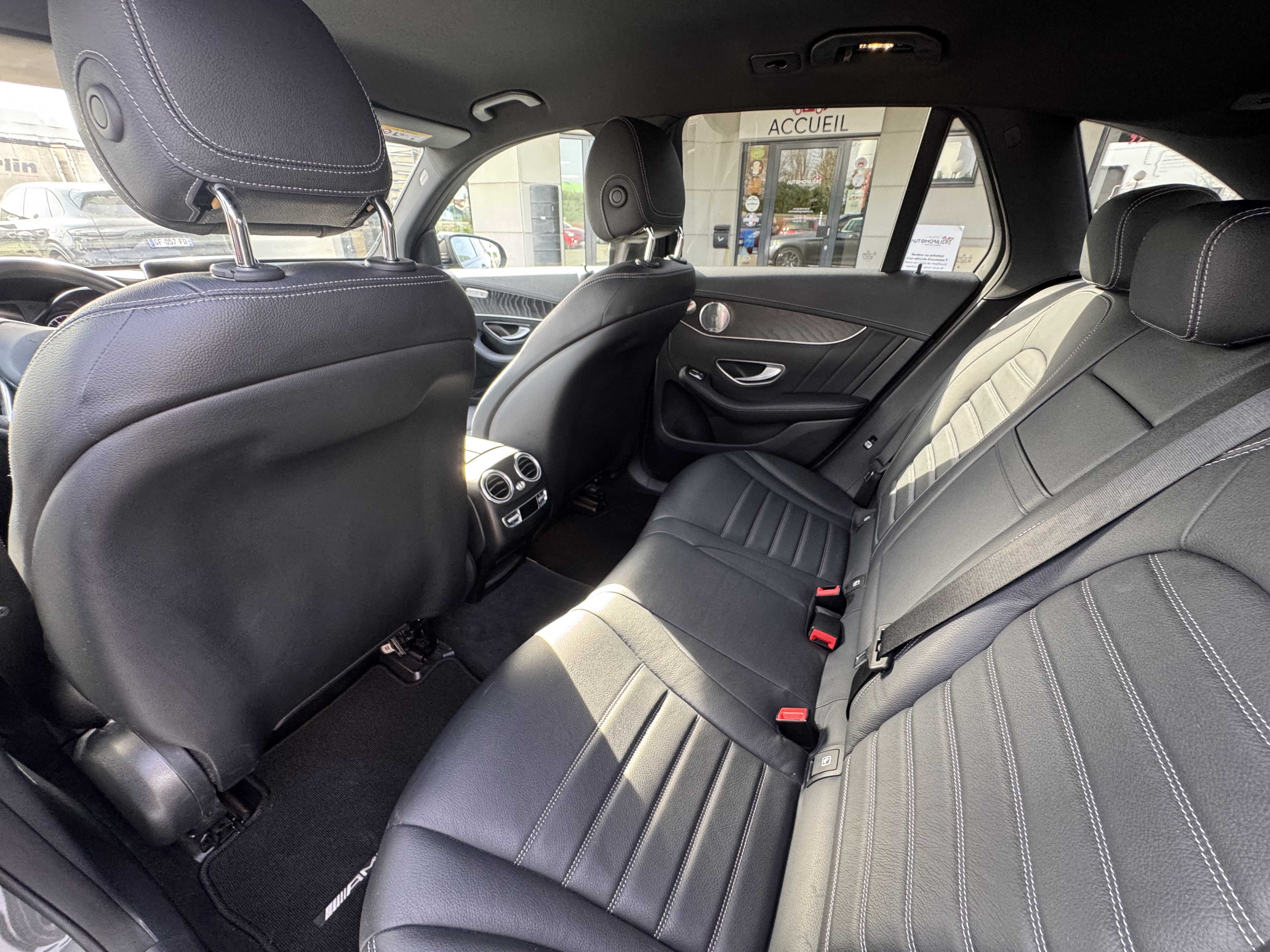 Mercedes GLC — 12