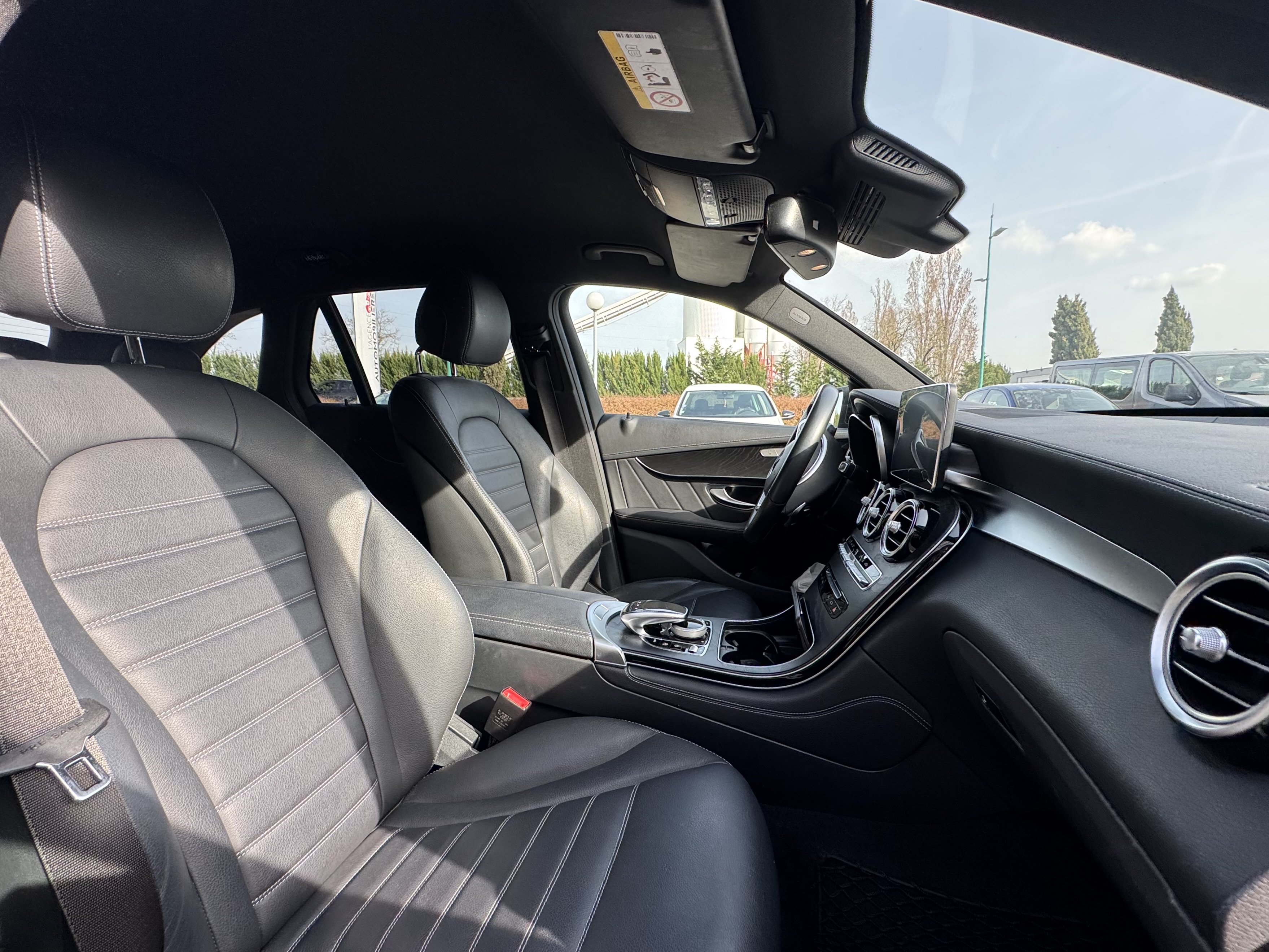 Mercedes GLC — 14