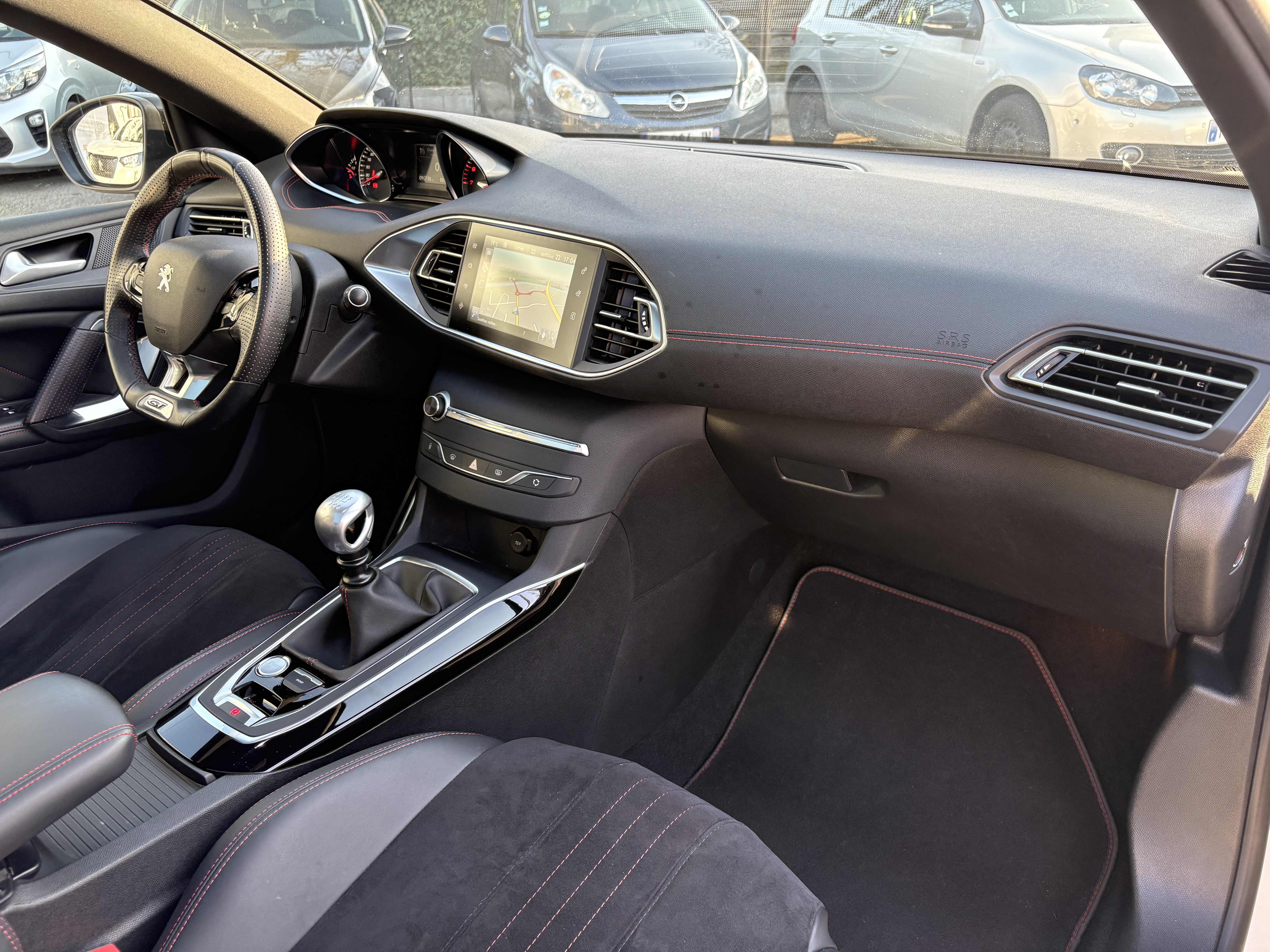 Peugeot 308 — 12