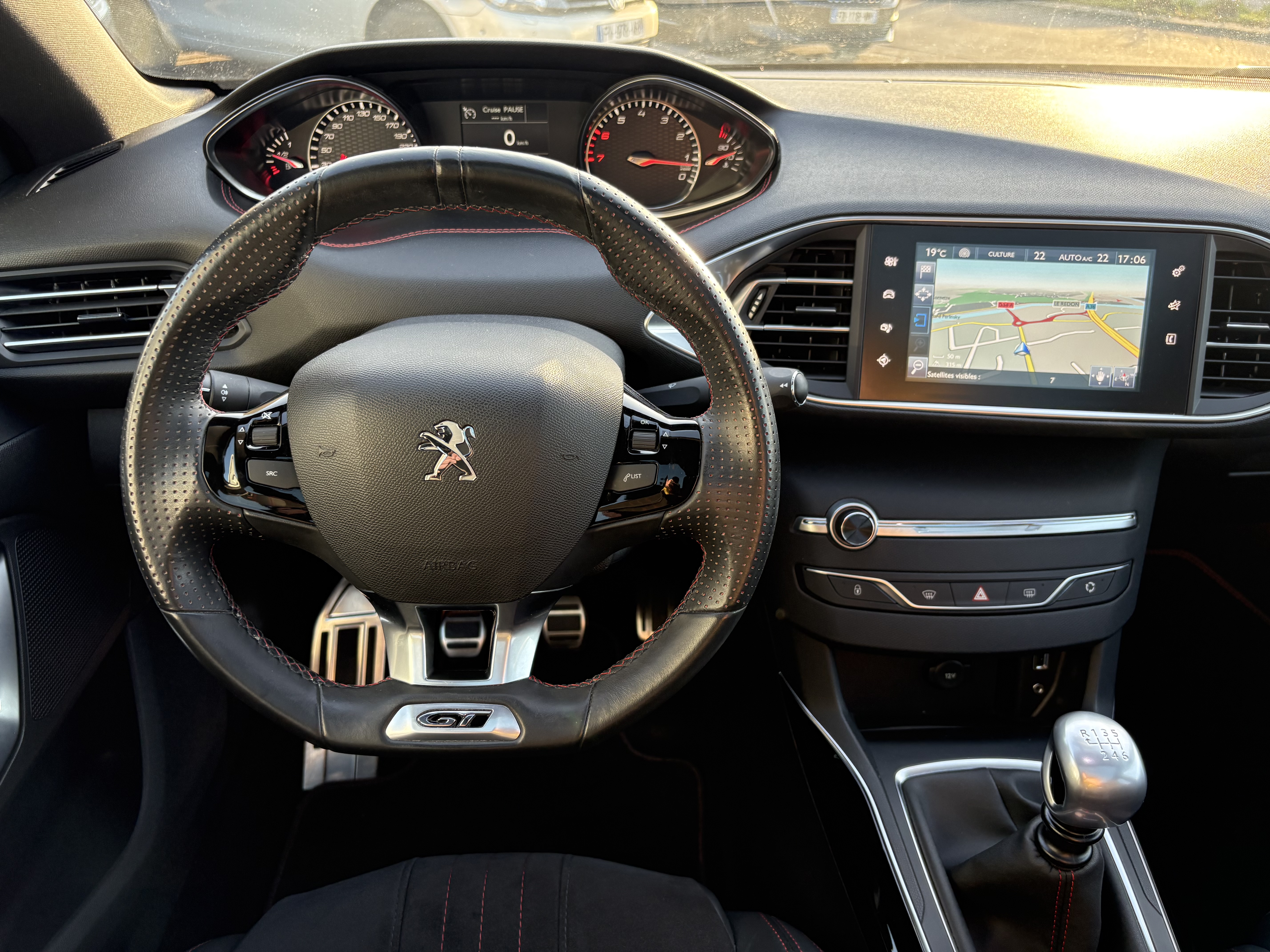 Peugeot 308 — 16