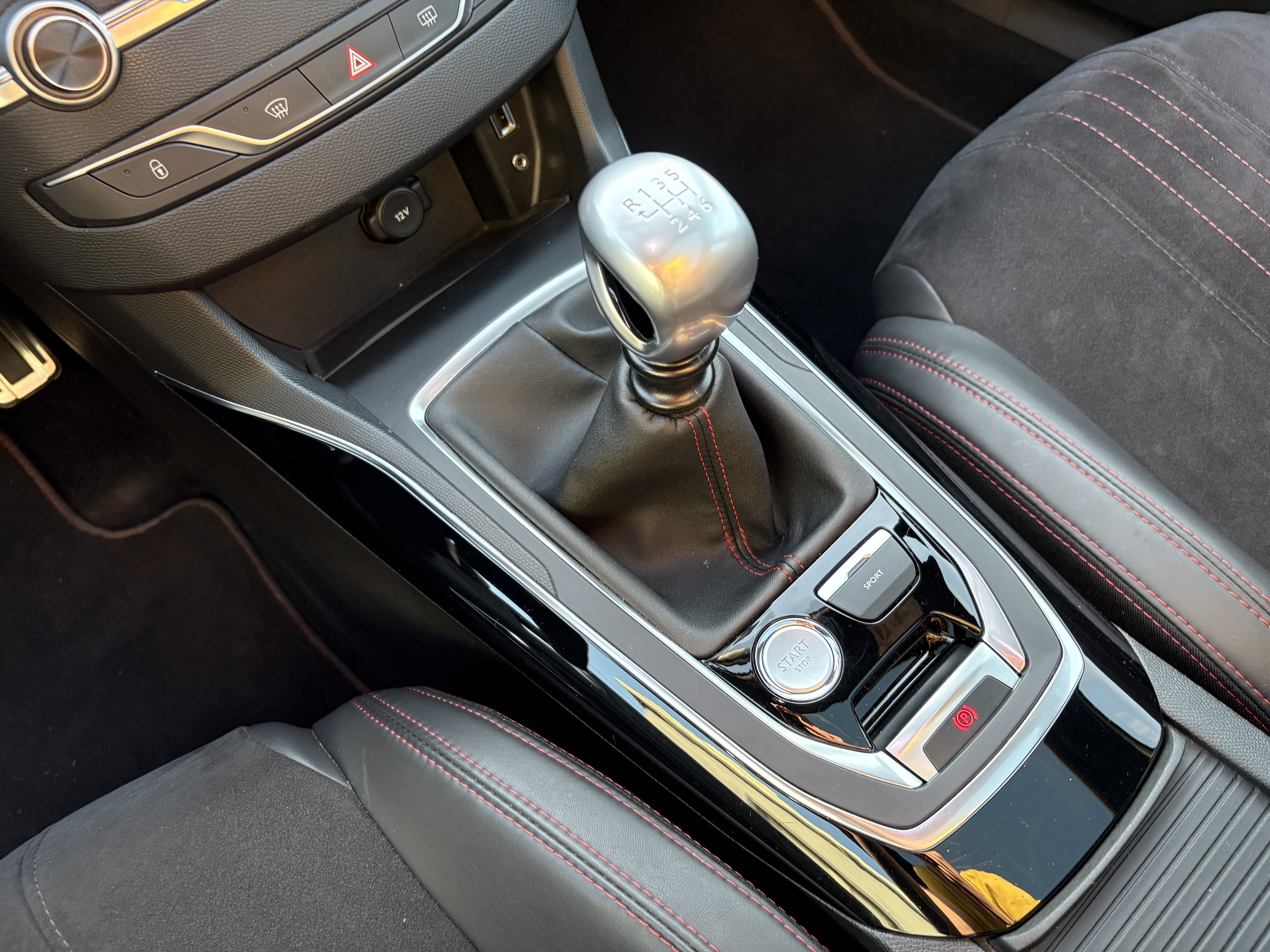 Peugeot 308 — 18