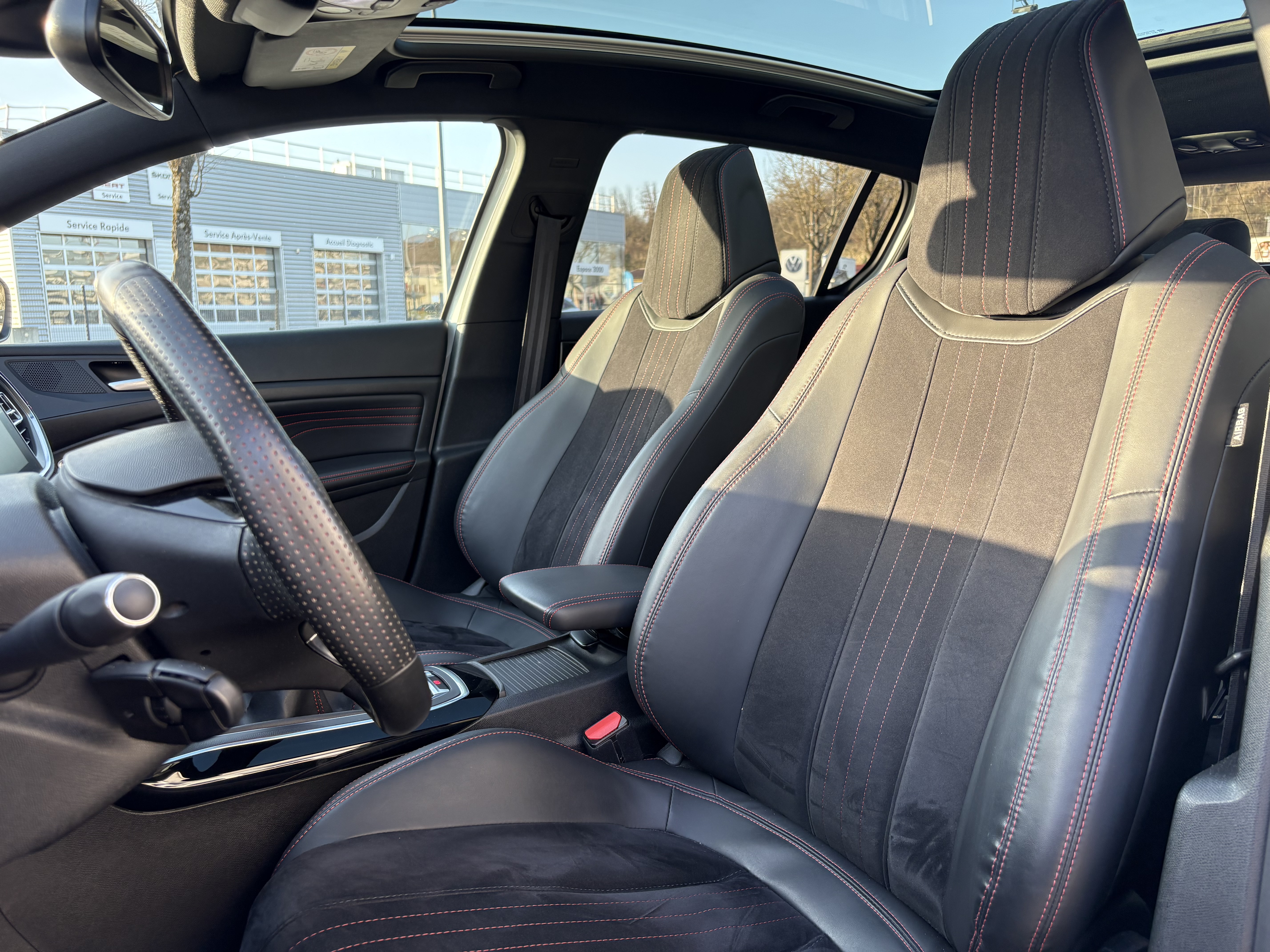 Peugeot 308 — 8