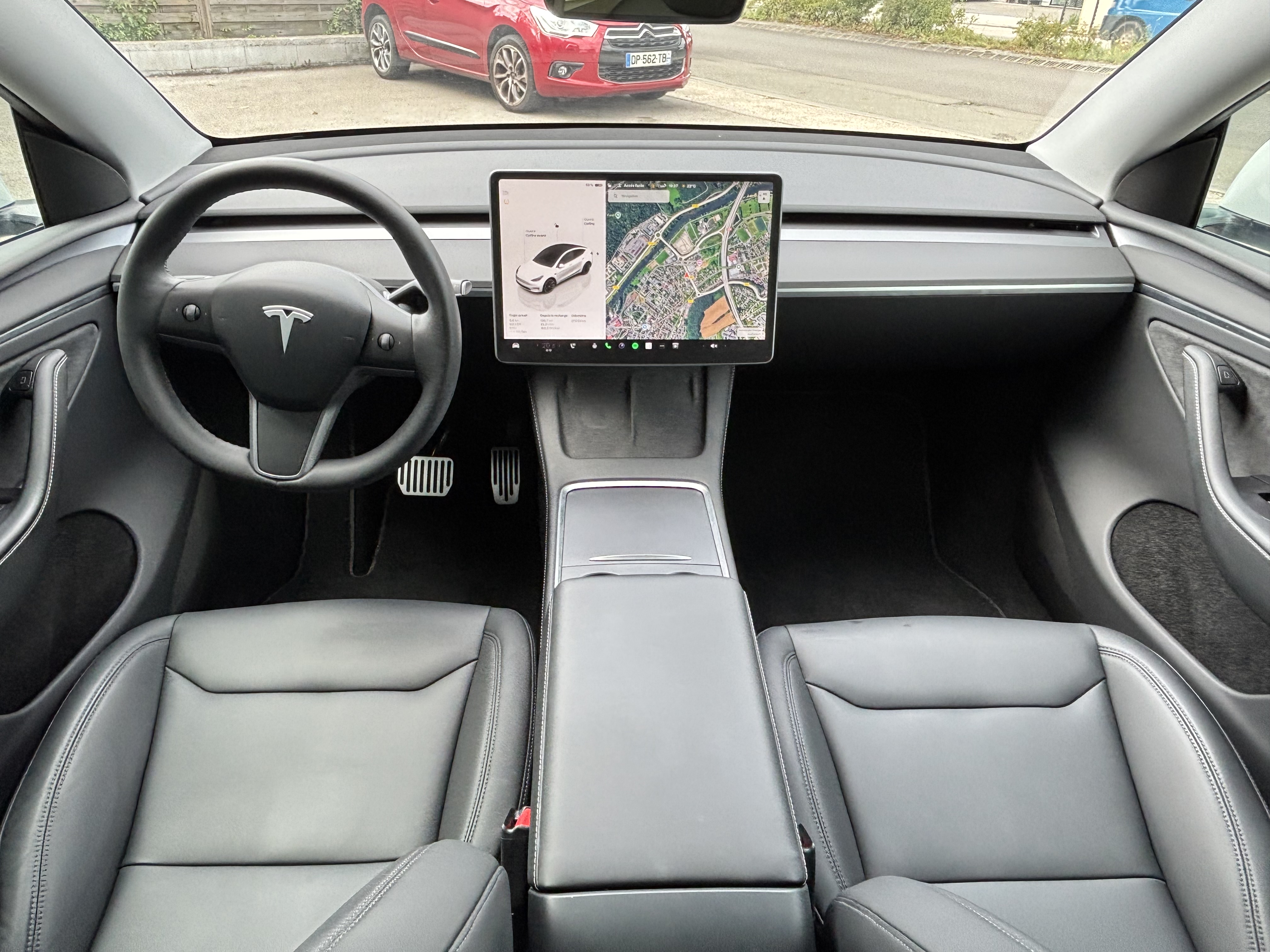 Tesla Model Y — 14