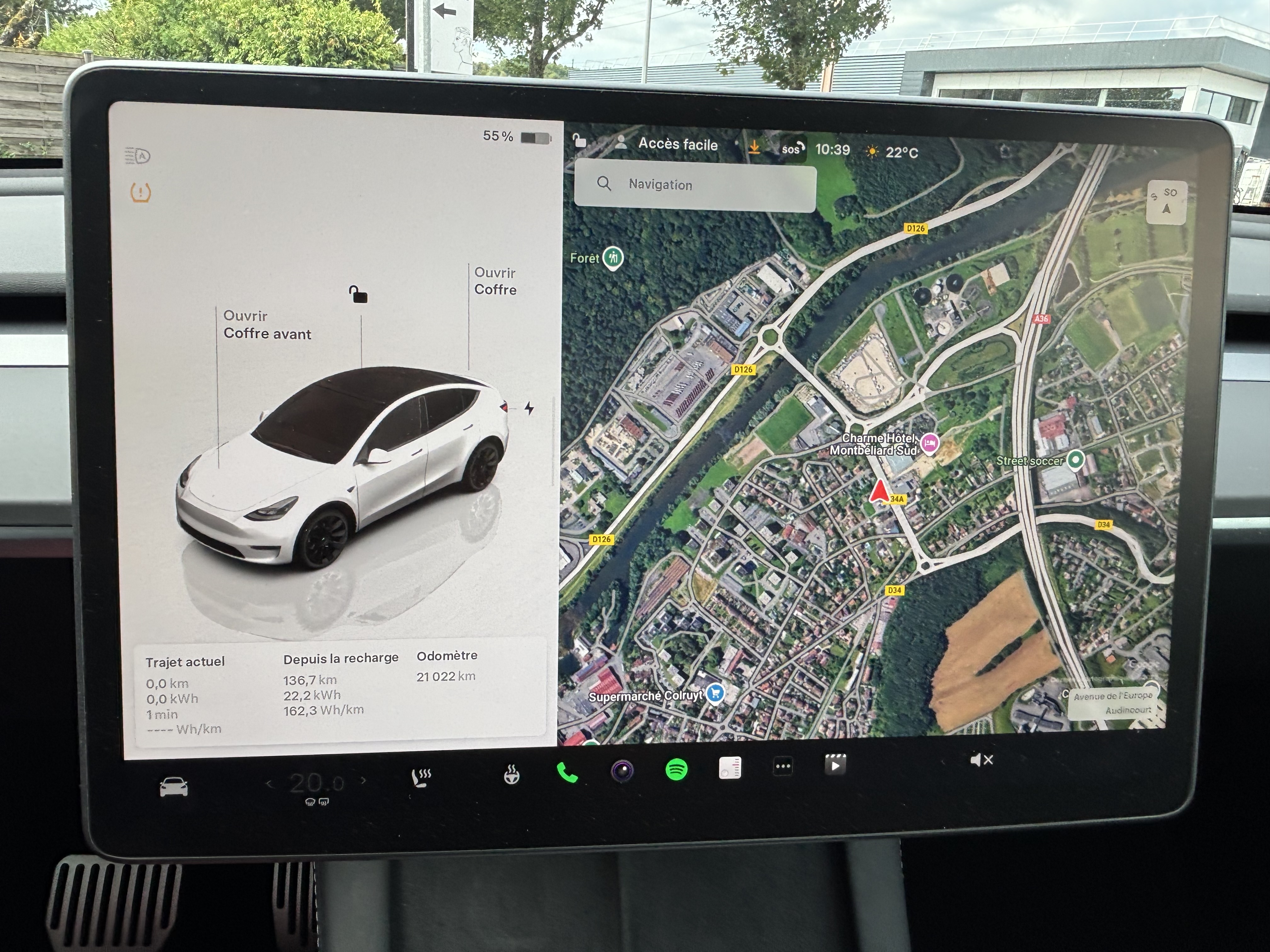 Tesla Model Y — 24