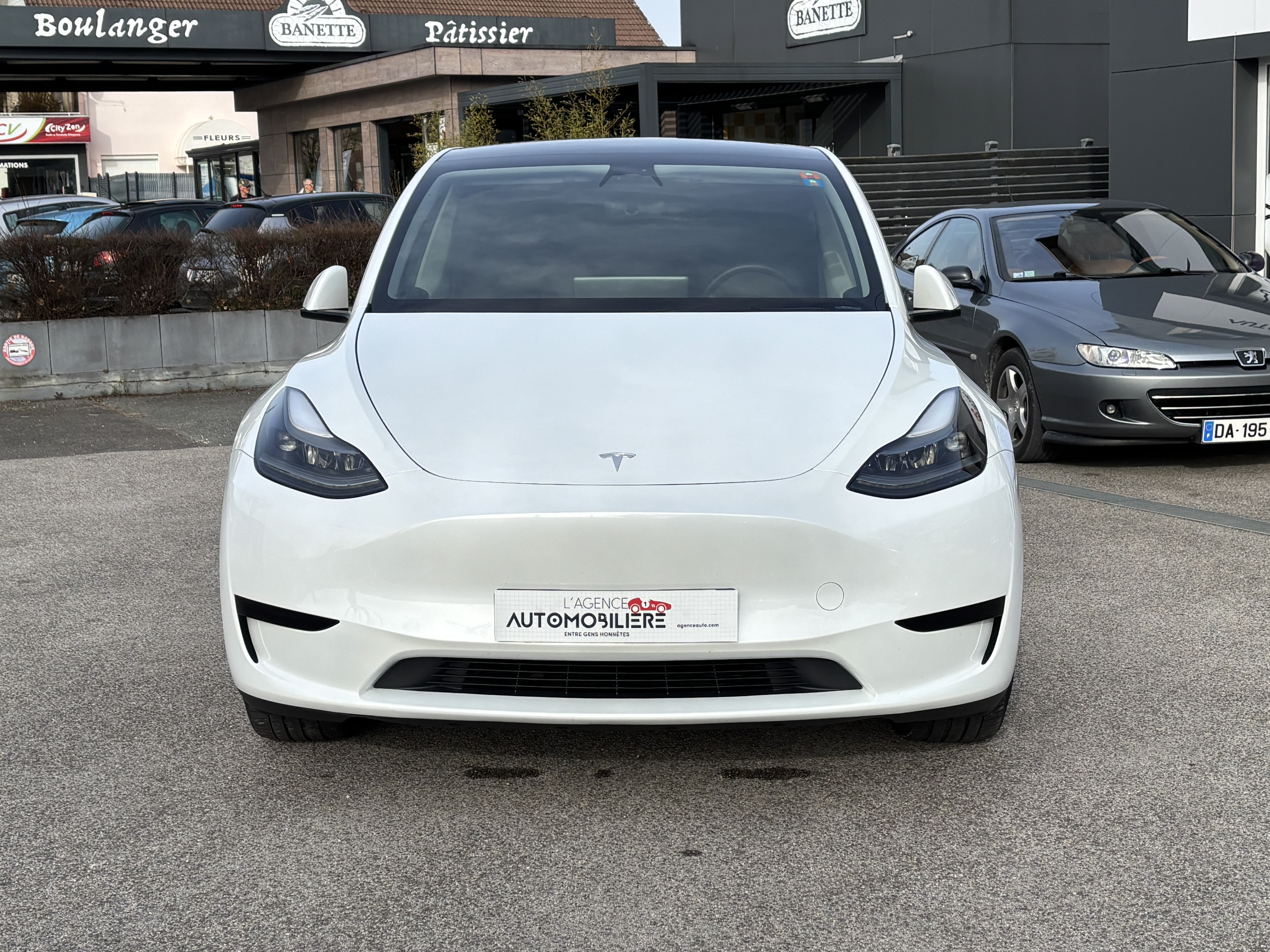 Tesla Model Y — 4