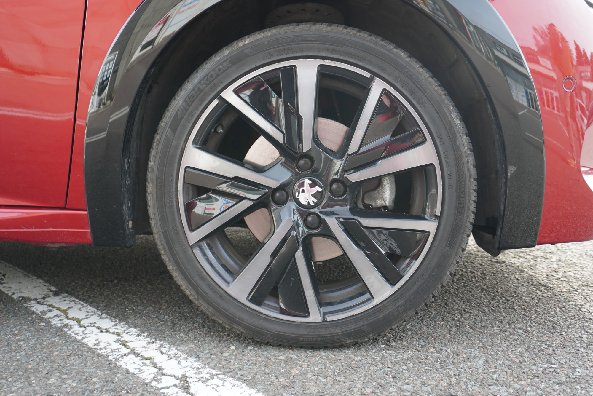Peugeot 208 — 36