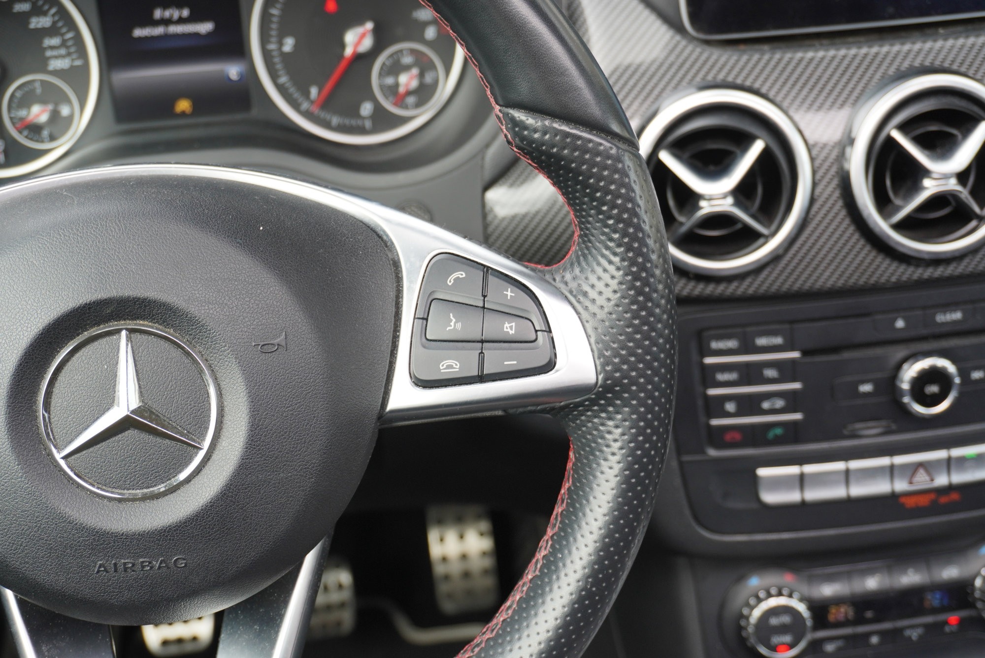 Mercedes Classe B — 23