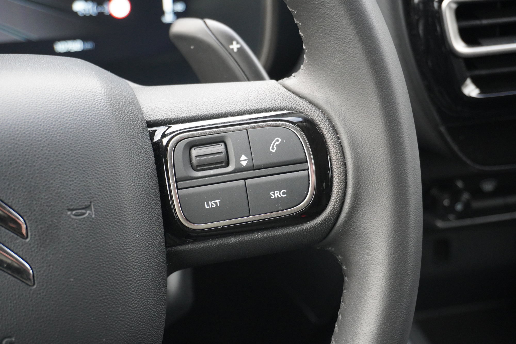 Citroen C5 Aircross. — 24