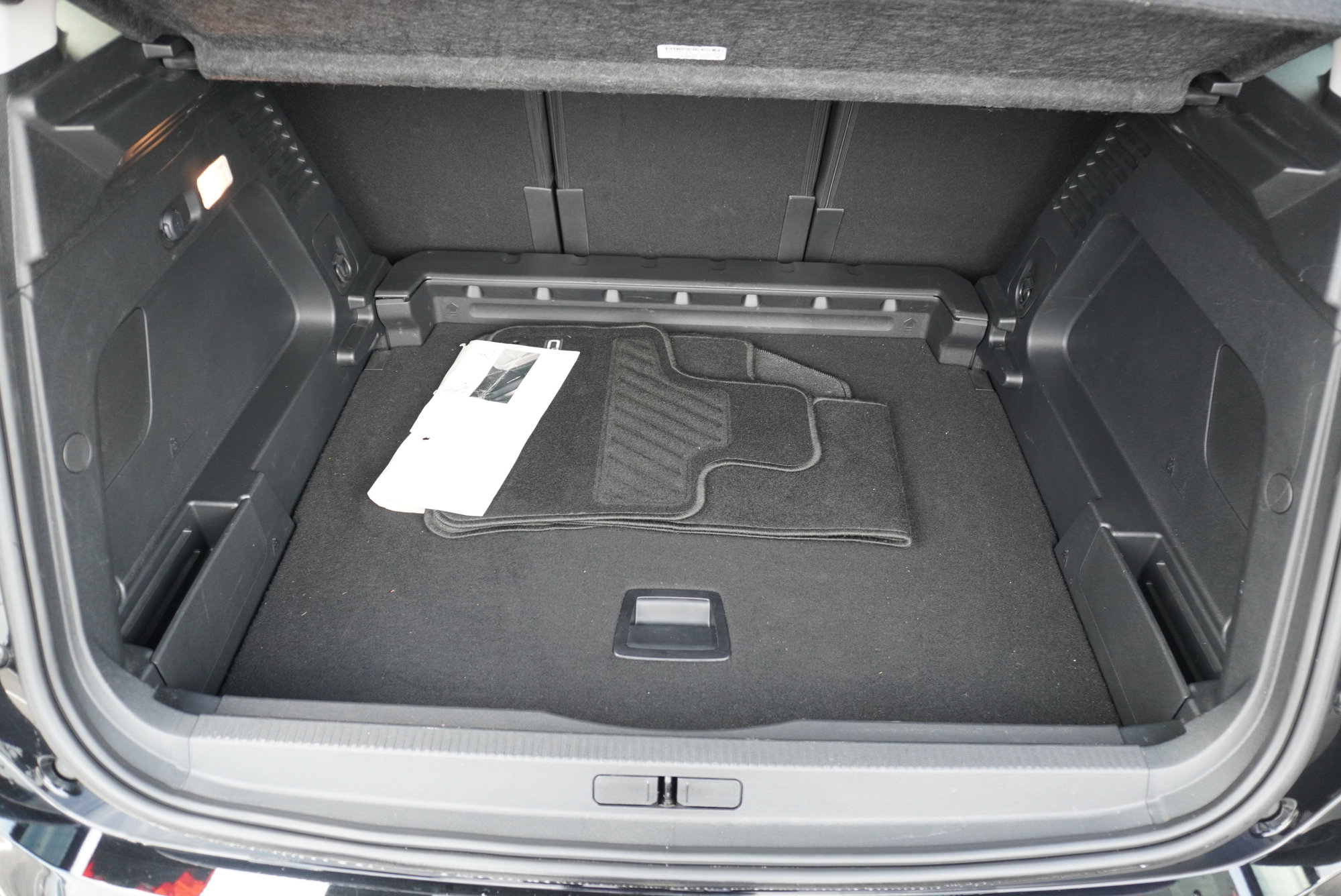 Citroen C5 Aircross. — 34