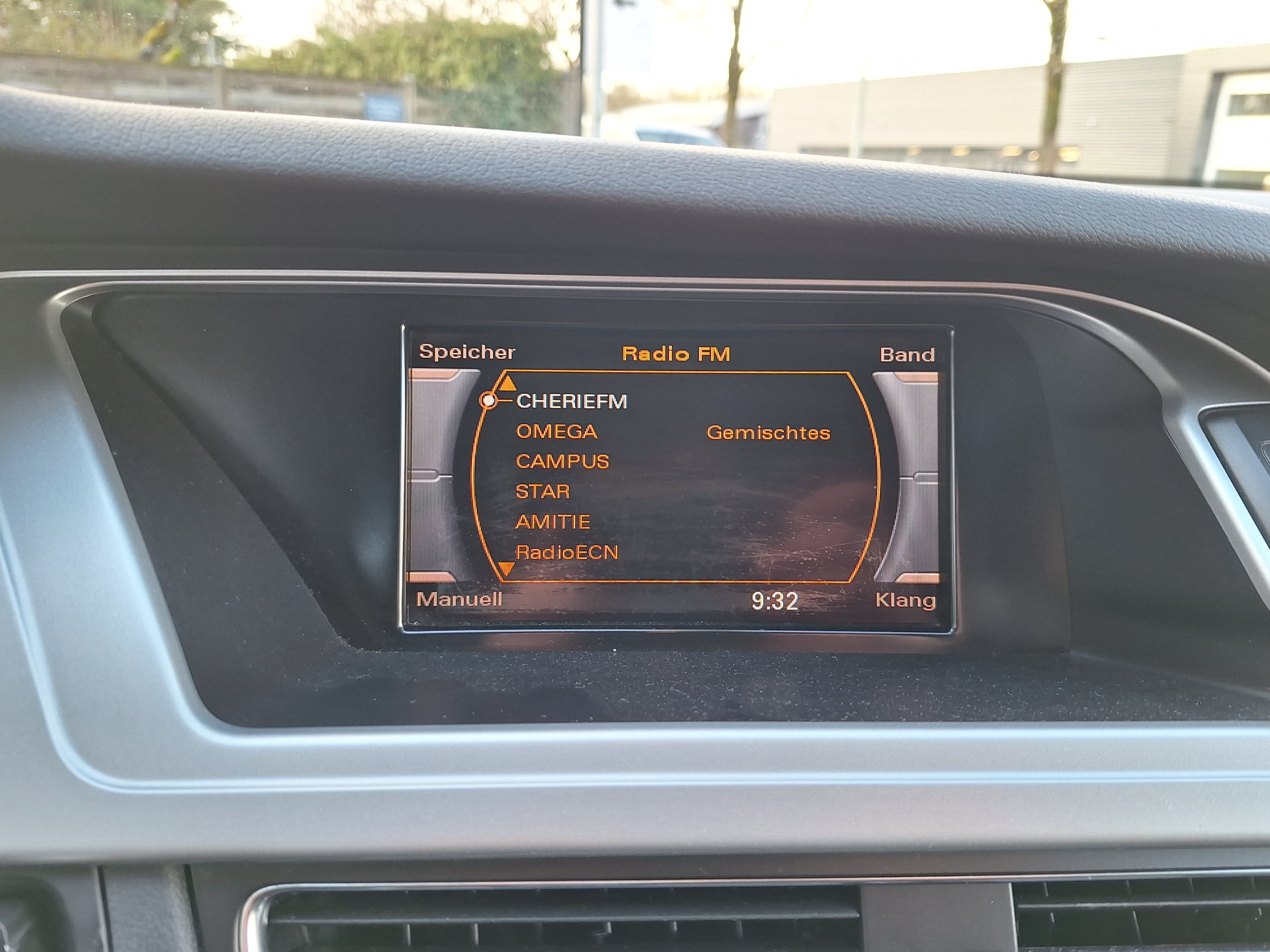 Audi A4 — 18