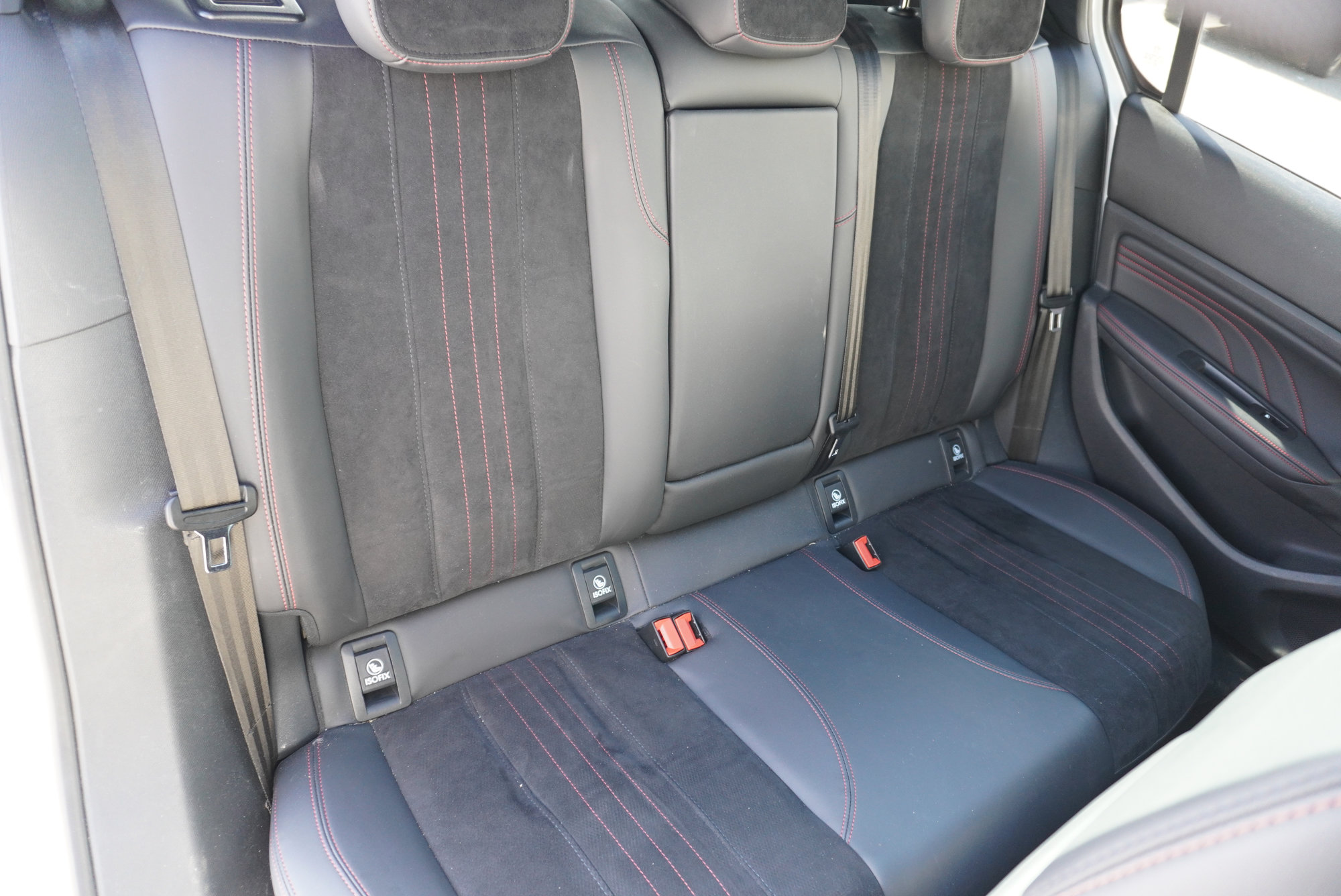 Peugeot 308 — 12