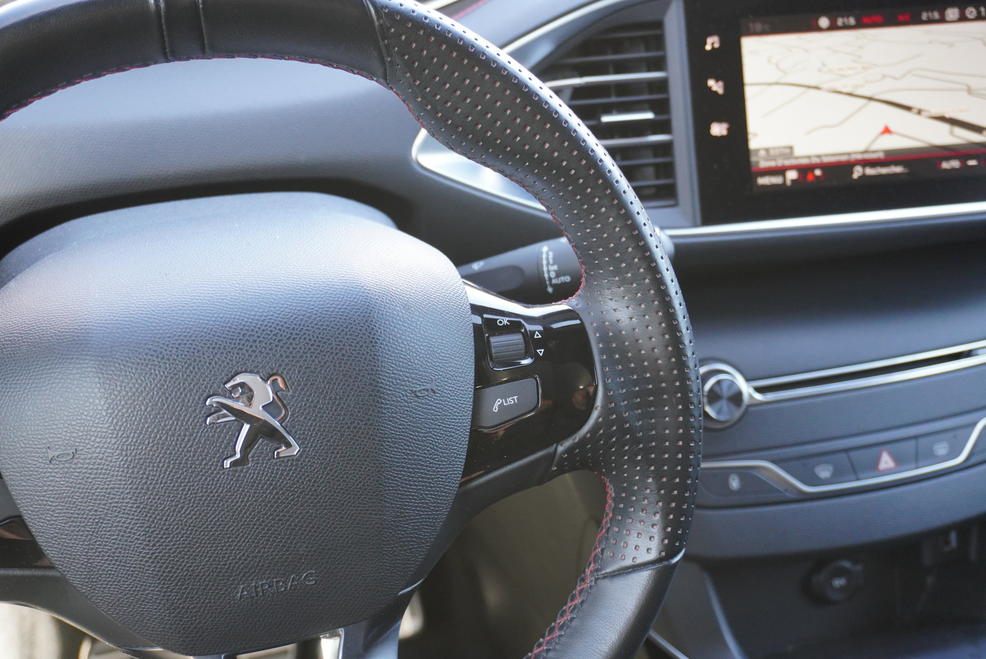 Peugeot 308 — 27