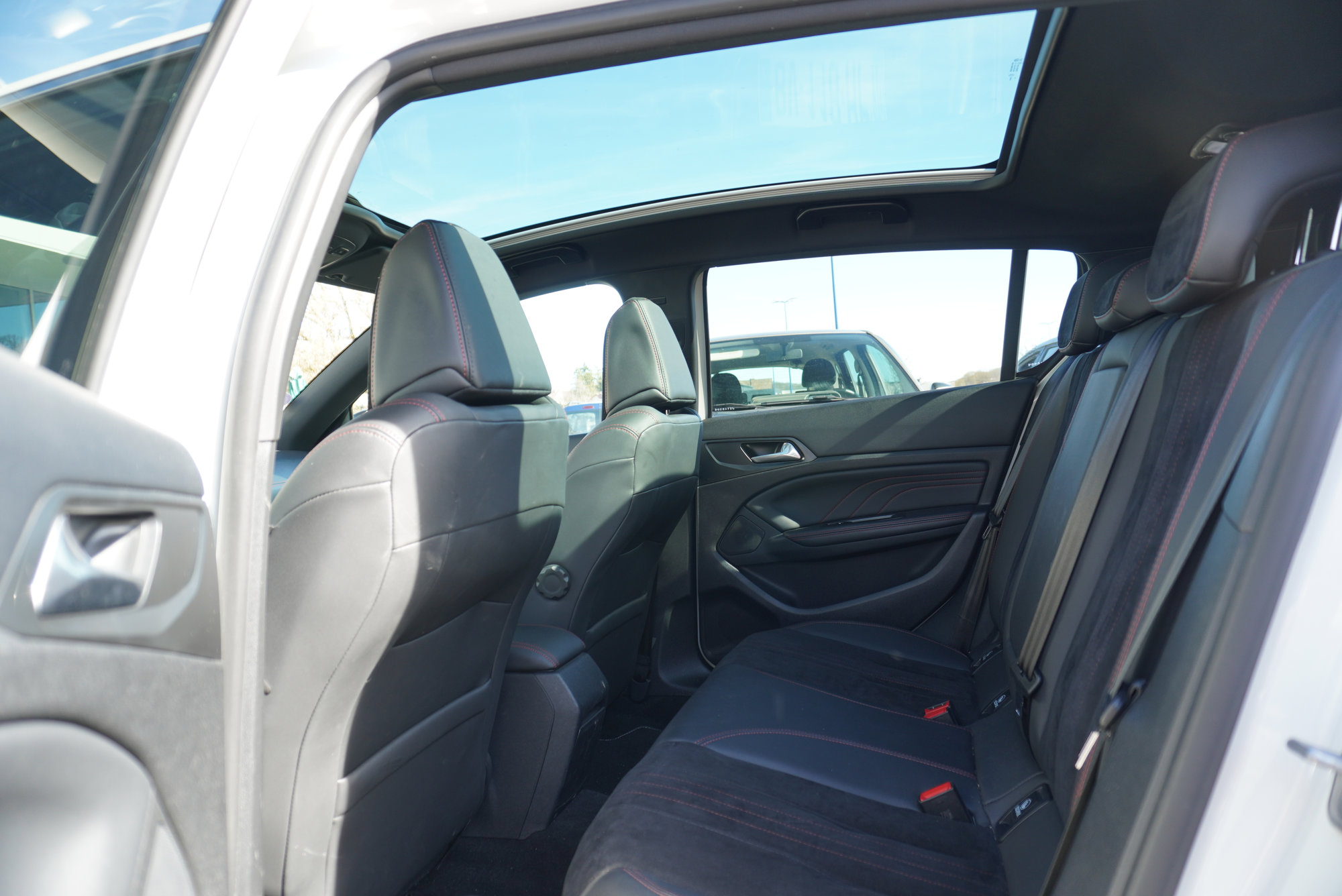 Peugeot 308 — 36