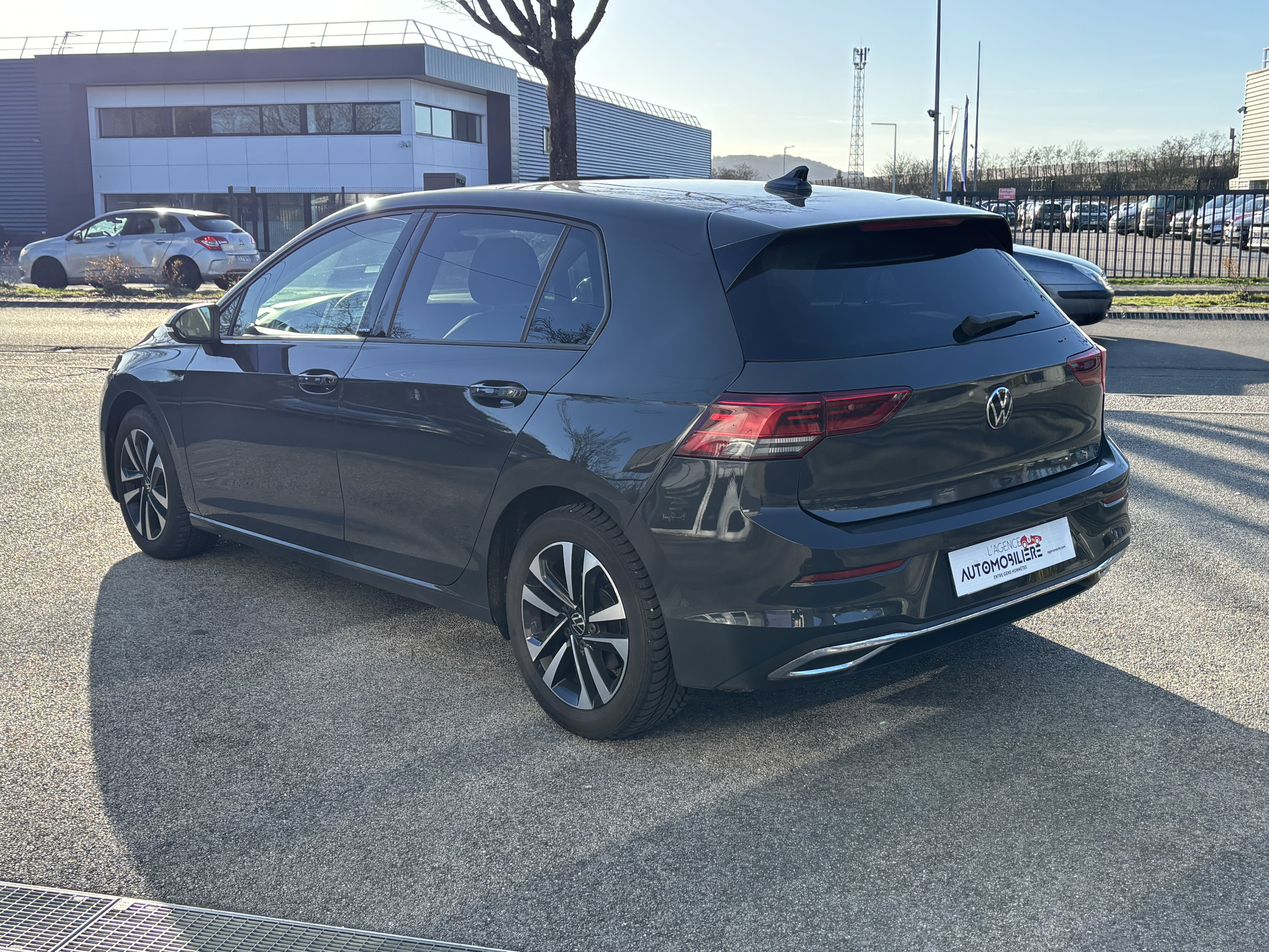 Volkswagen Golf — 11
