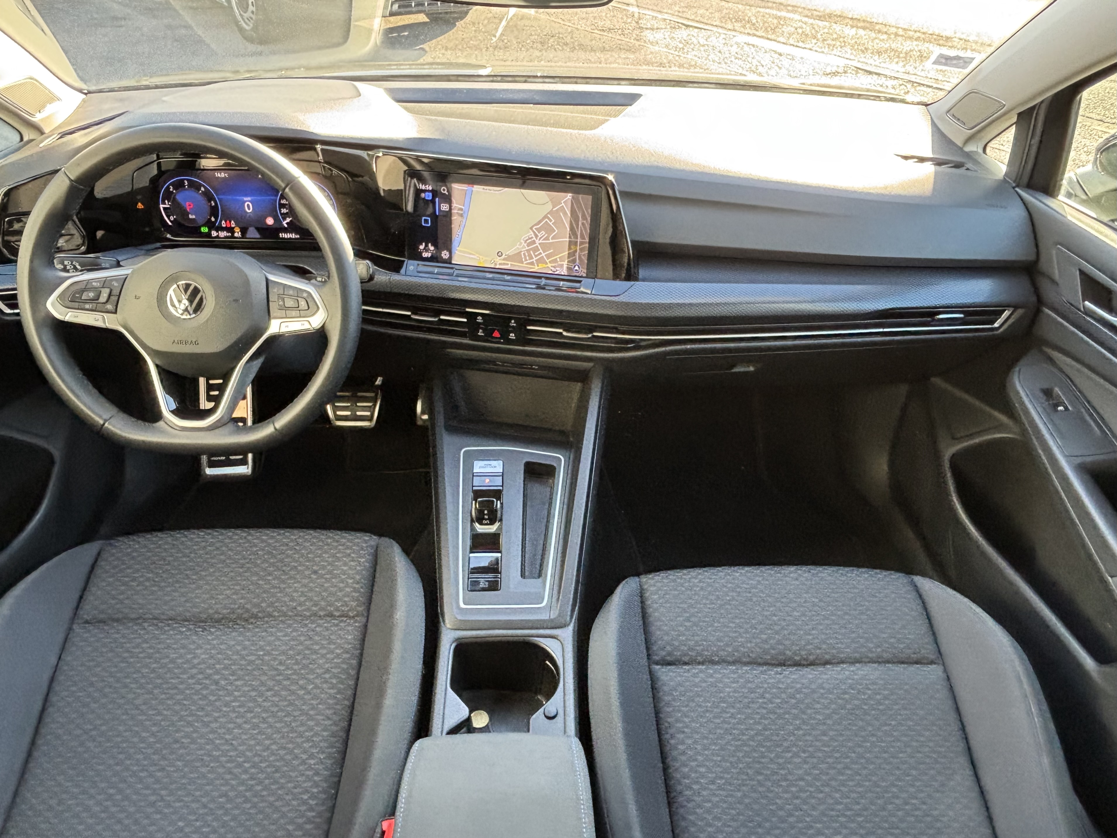 Volkswagen Golf — 14